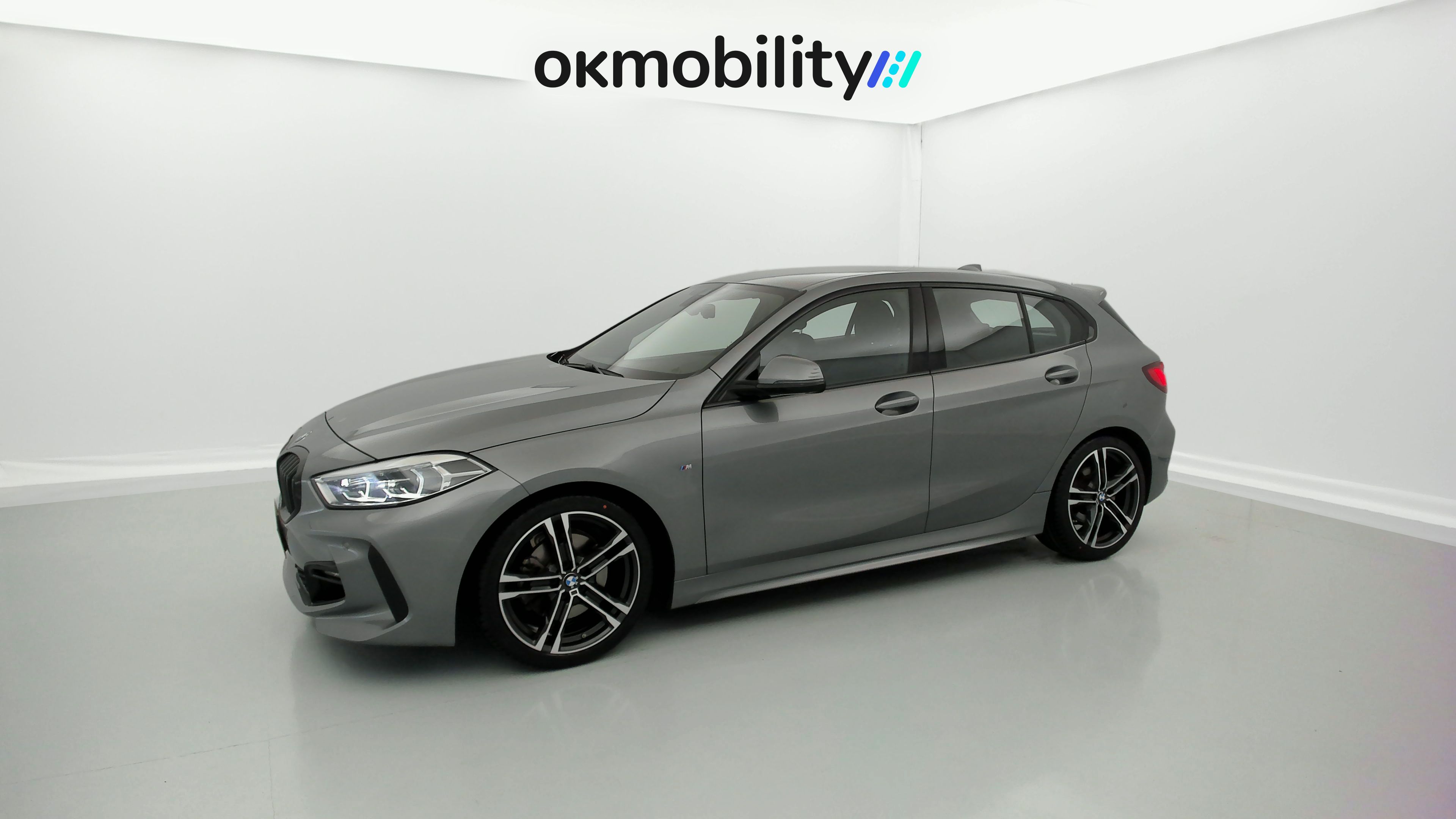 bmw serie 1 m sport 118I 136 STEPTRONIC 2024 skyscraper grau 7