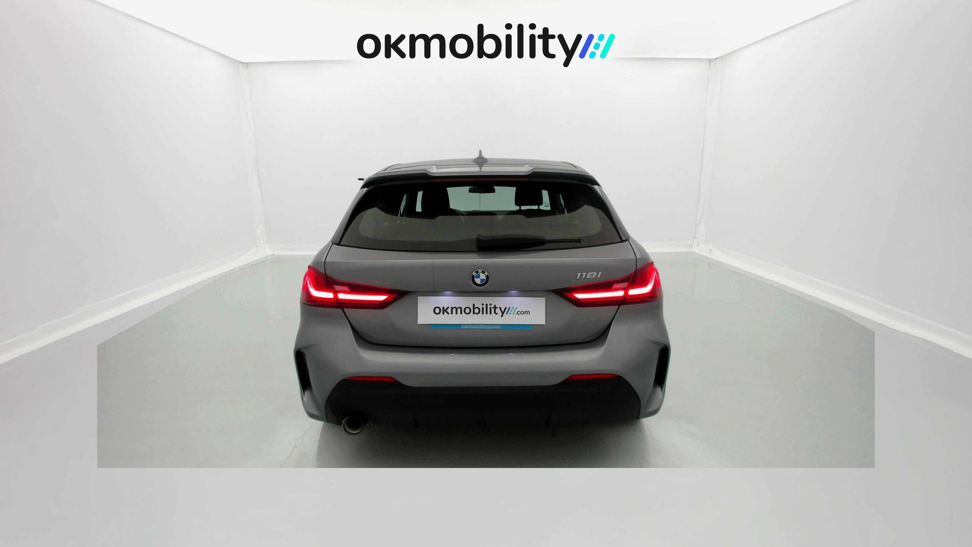 bmw serie 1 m sport 118I 136 STEPTRONIC 2024 skyscraper grau 11