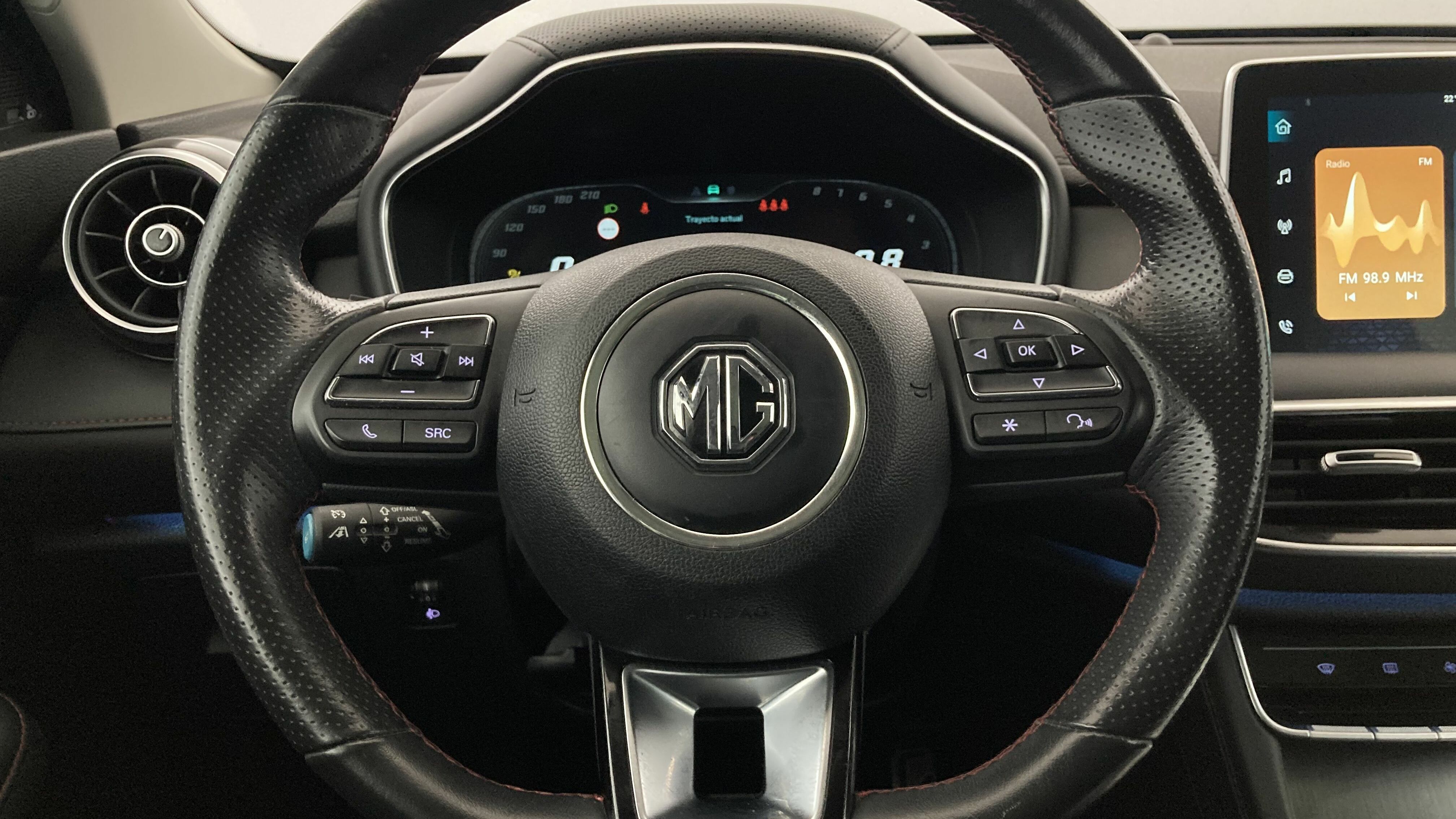 mg hs luxury 1.5 T-GDI 162 AT 2023 white 17