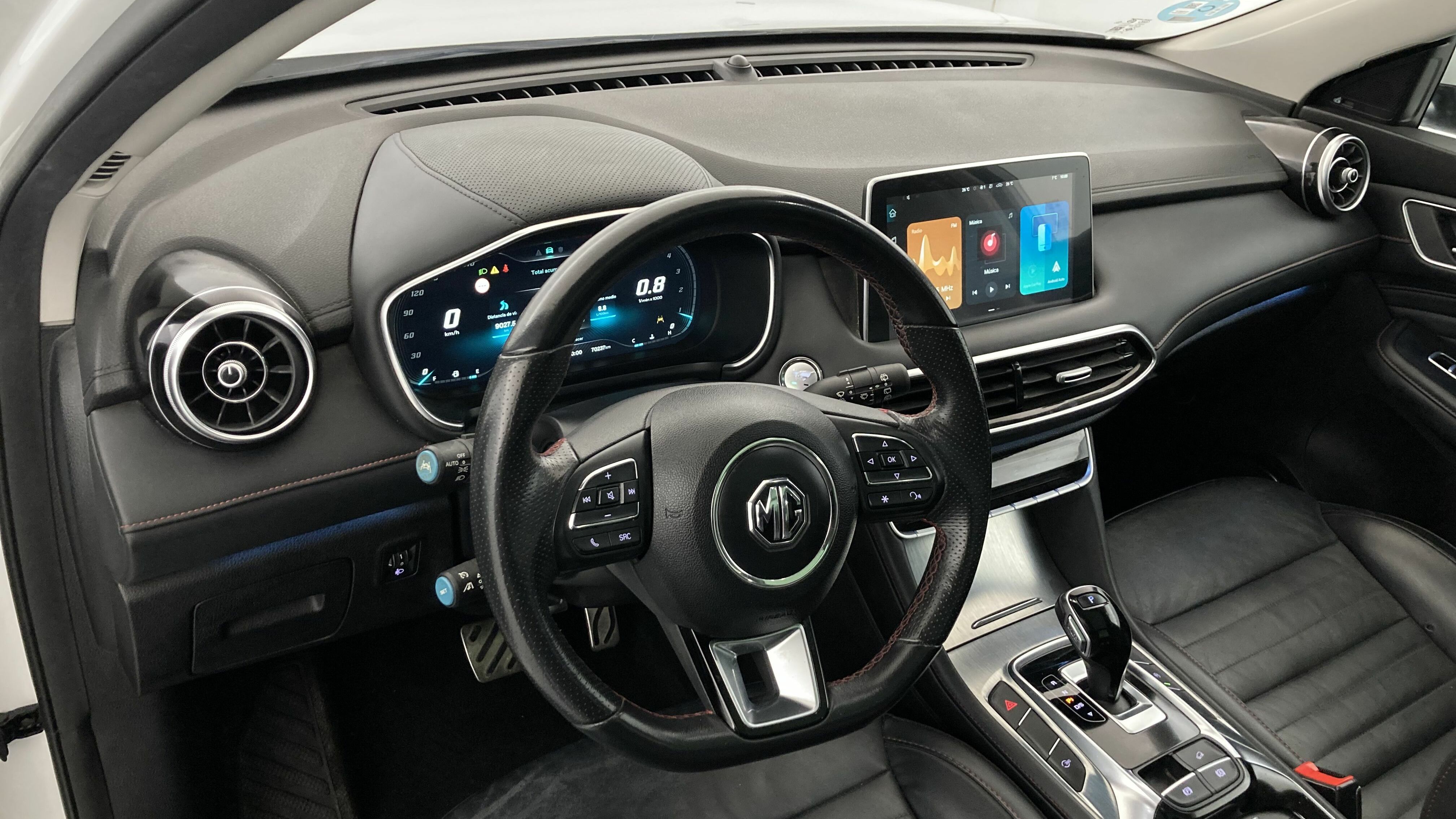 mg hs luxury 1.5 T-GDI 162 AT 2023 white 15