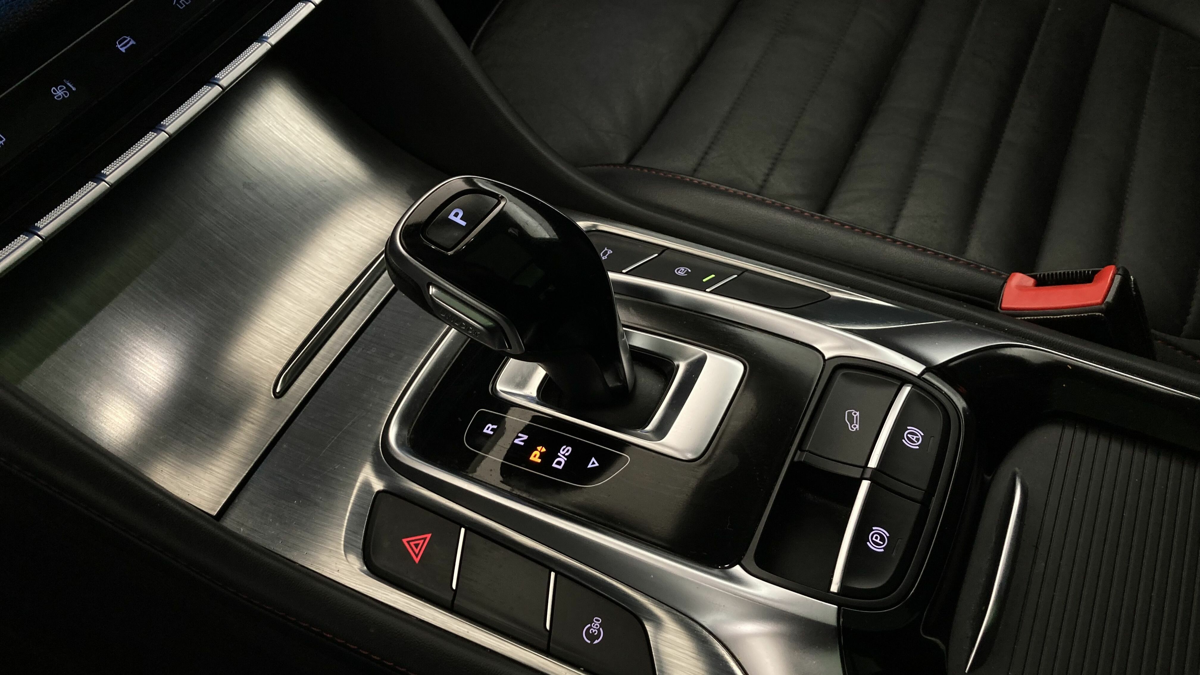 mg hs luxury 1.5 T-GDI 162 AT 2023 white 20