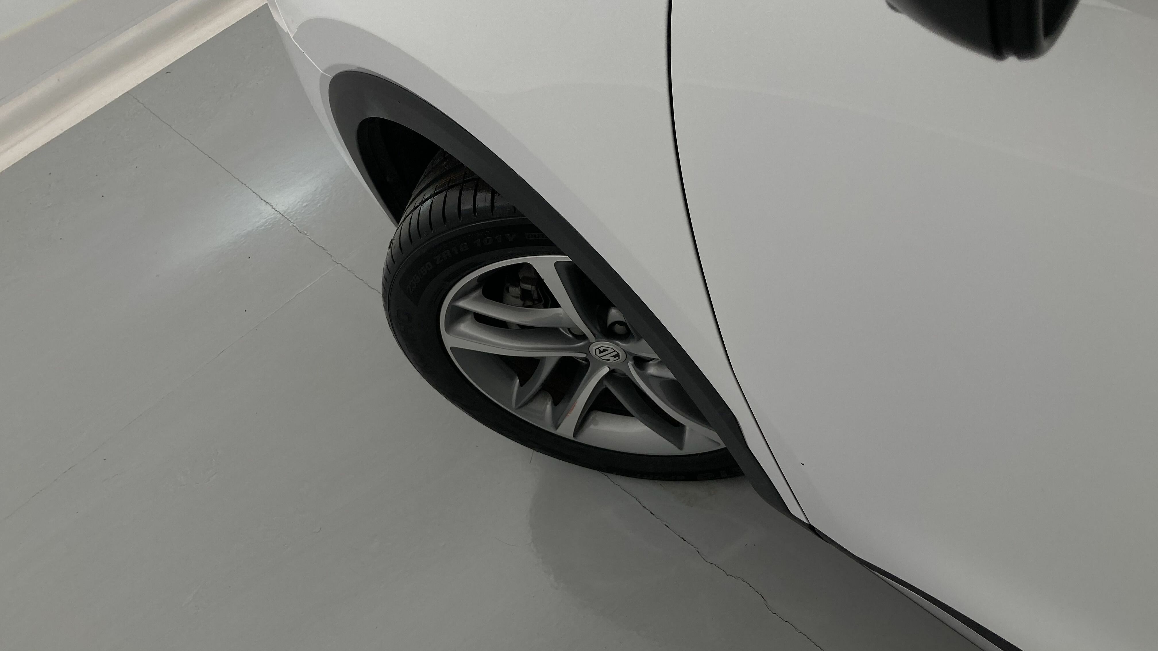 mg hs luxury 1.5 T-GDI 162 AT 2023 white 28