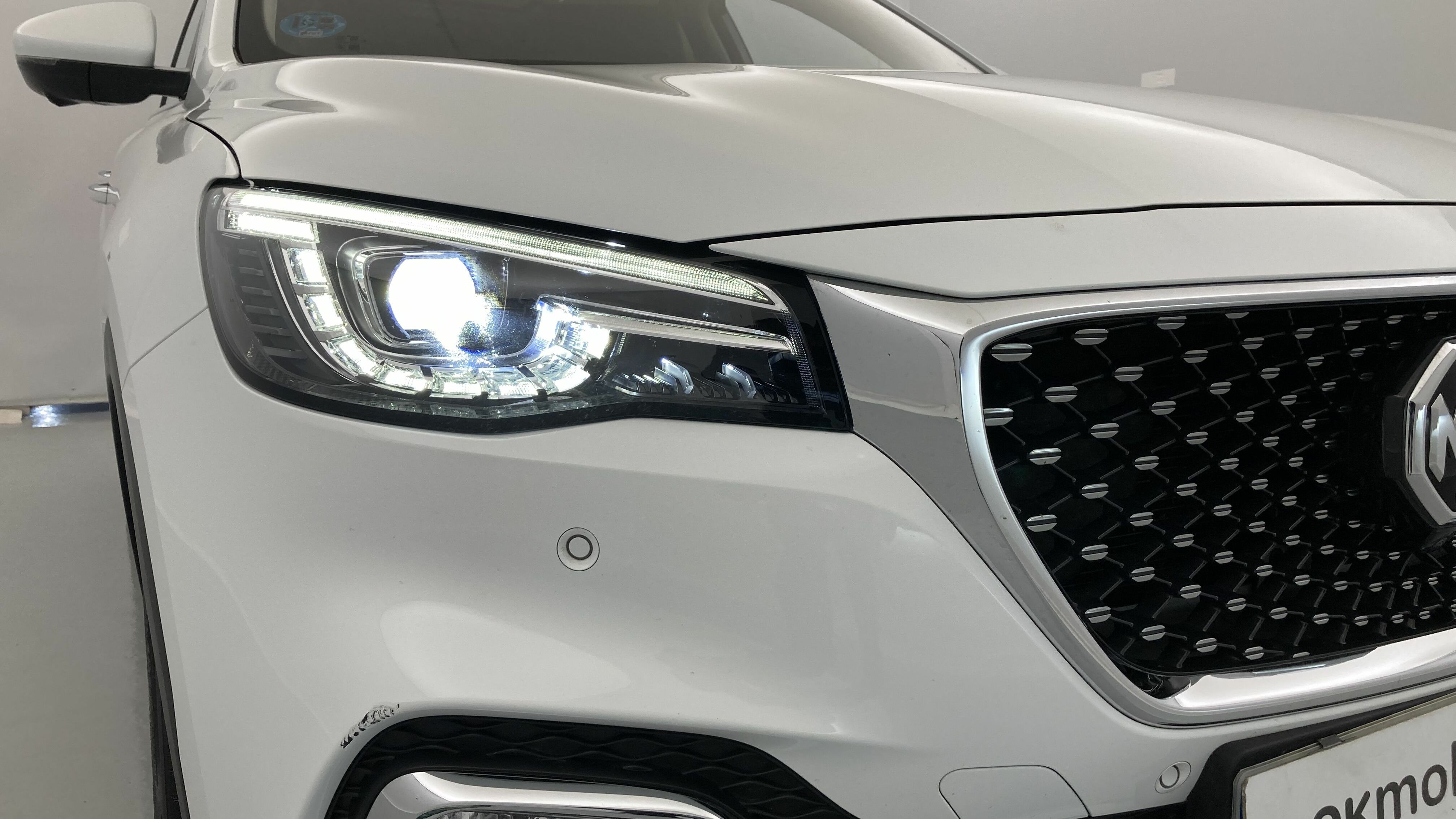 mg hs luxury 1.5 T-GDI 162 AT 2023 white 29