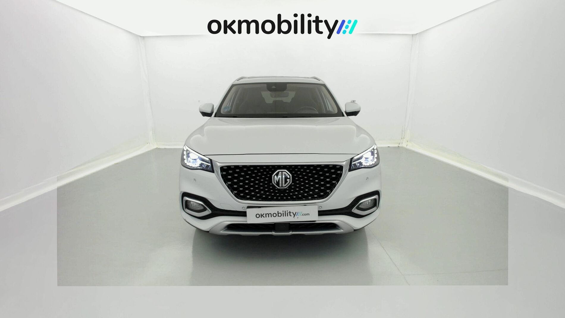 mg hs luxury 1.5 T-GDI 162 AT 2023 white 4