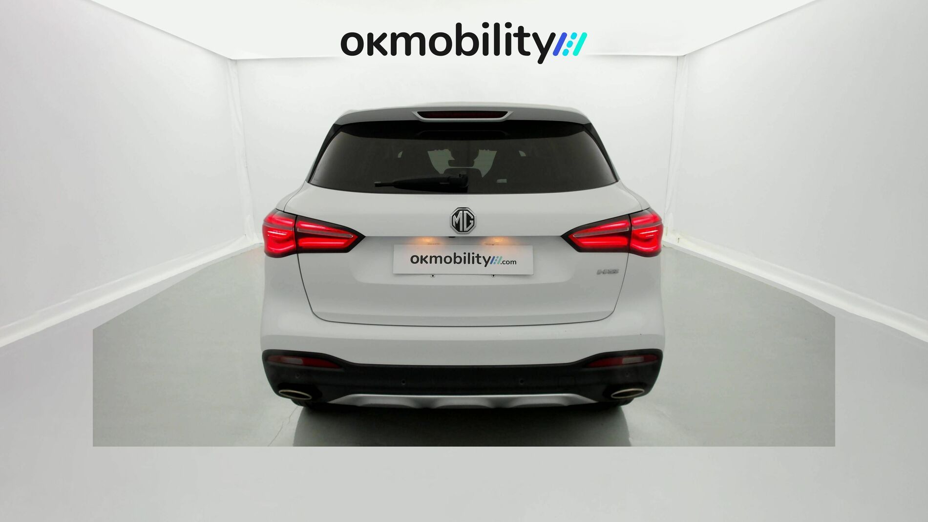 mg hs luxury 1.5 T-GDI 162 AT 2023 white 10