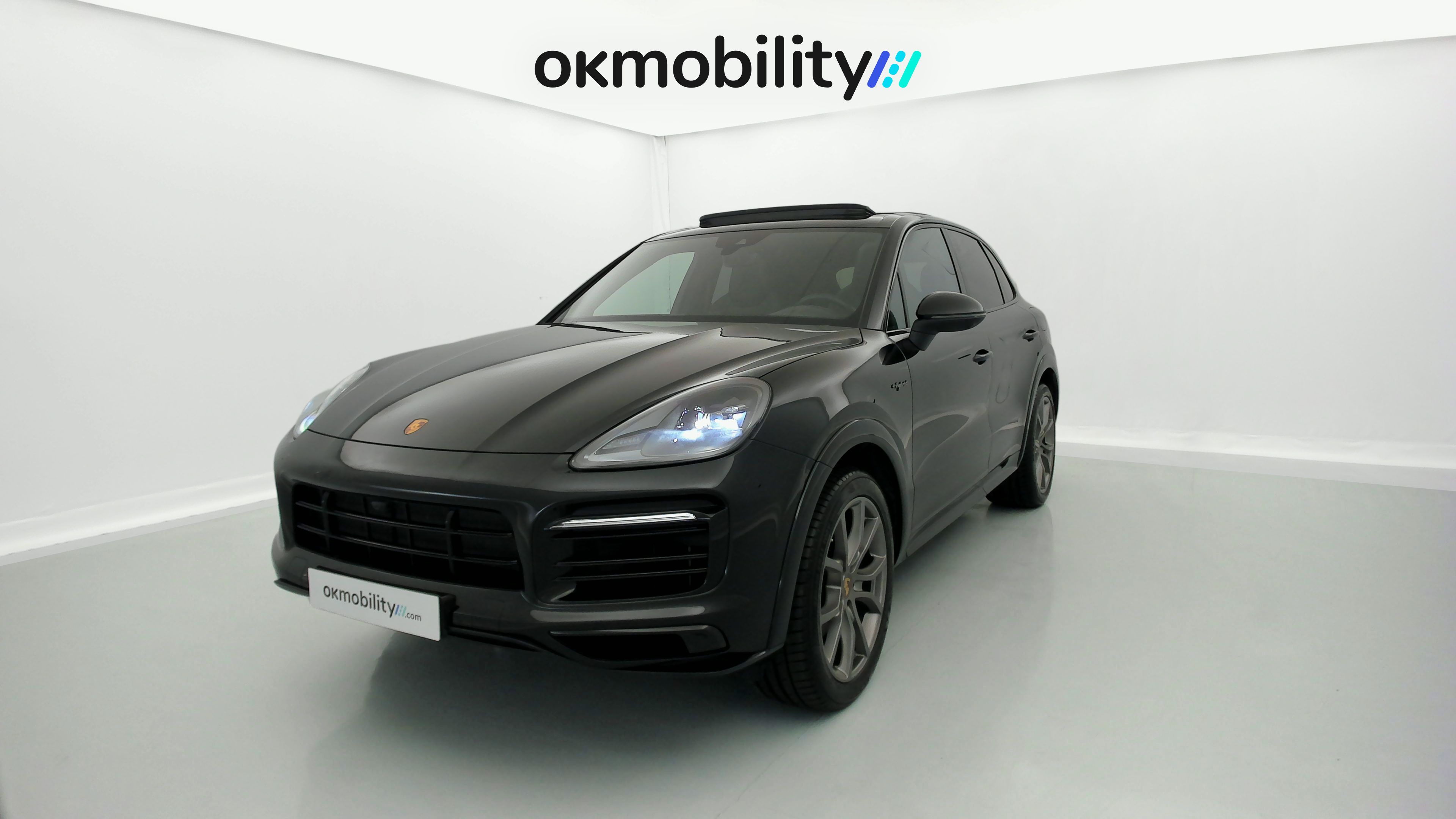 porsche cayenne platinum edition 3.0 E-HYBRID 462 TIPTRONIC 2023 negro cromita metalizado 5
