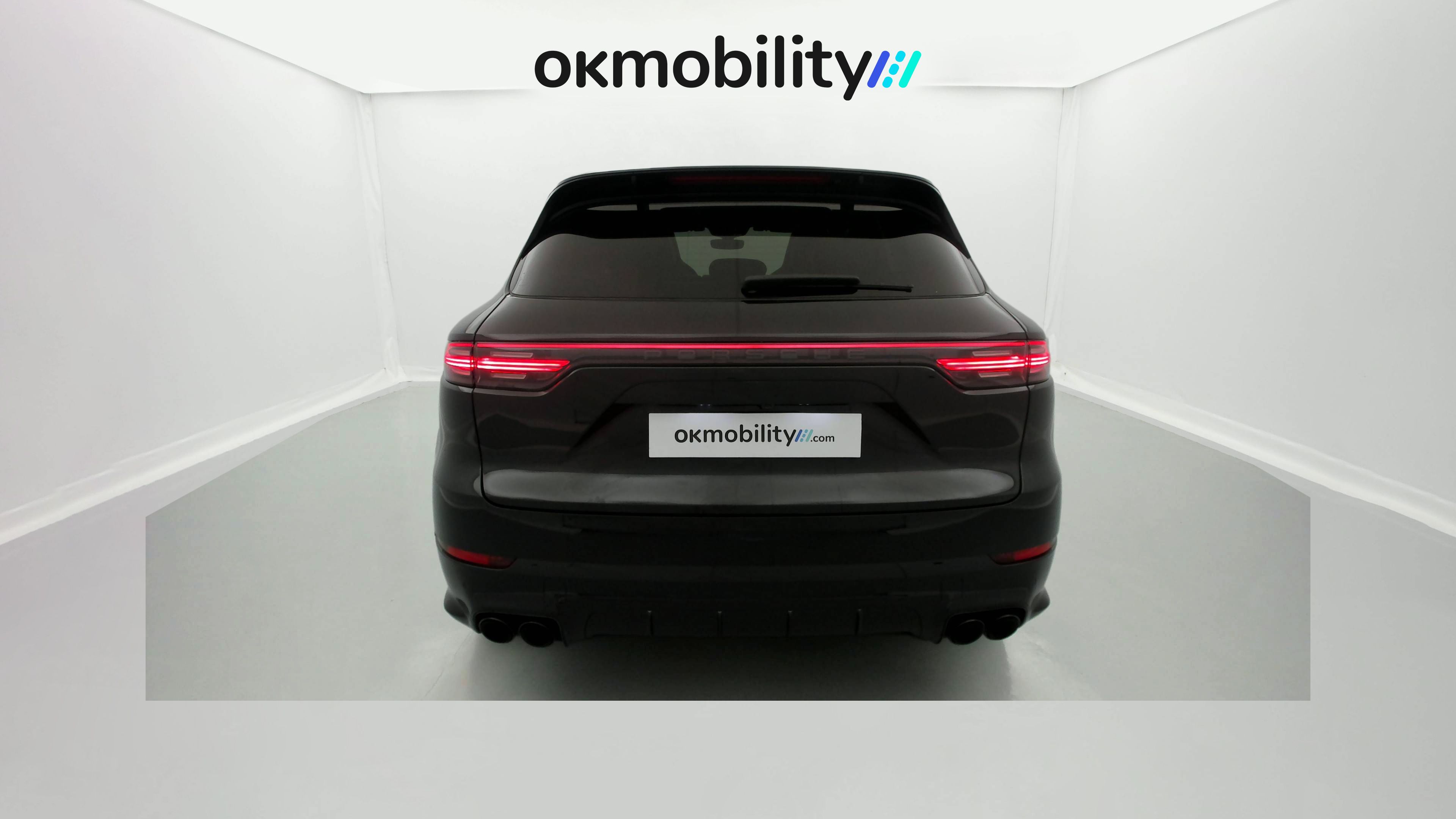 porsche cayenne platinum edition 3.0 E-HYBRID 462 TIPTRONIC 2023 negro cromita metalizado 12