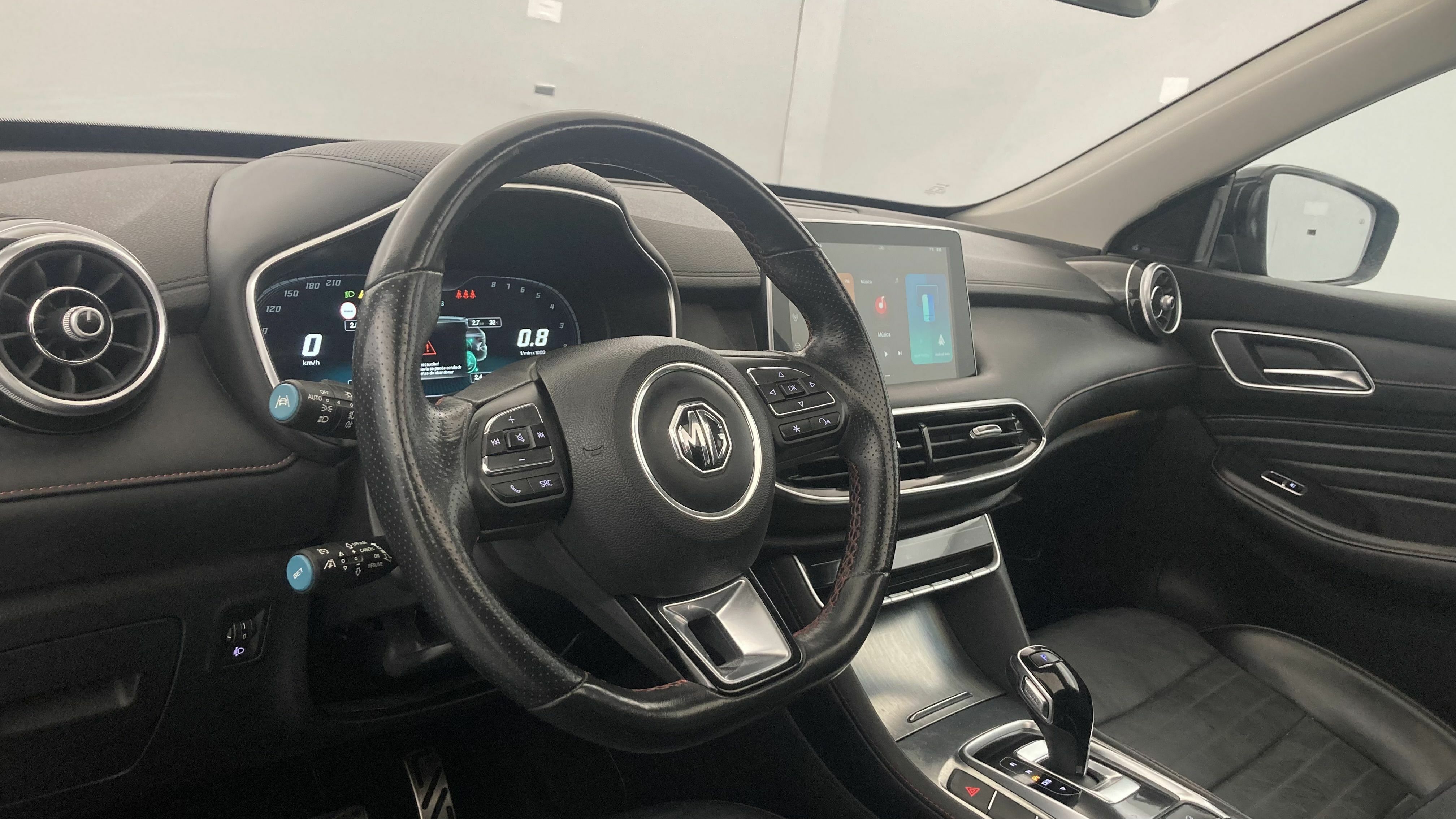 mg hs luxury 1.5 T-GDI 162 AT 2023 black 14