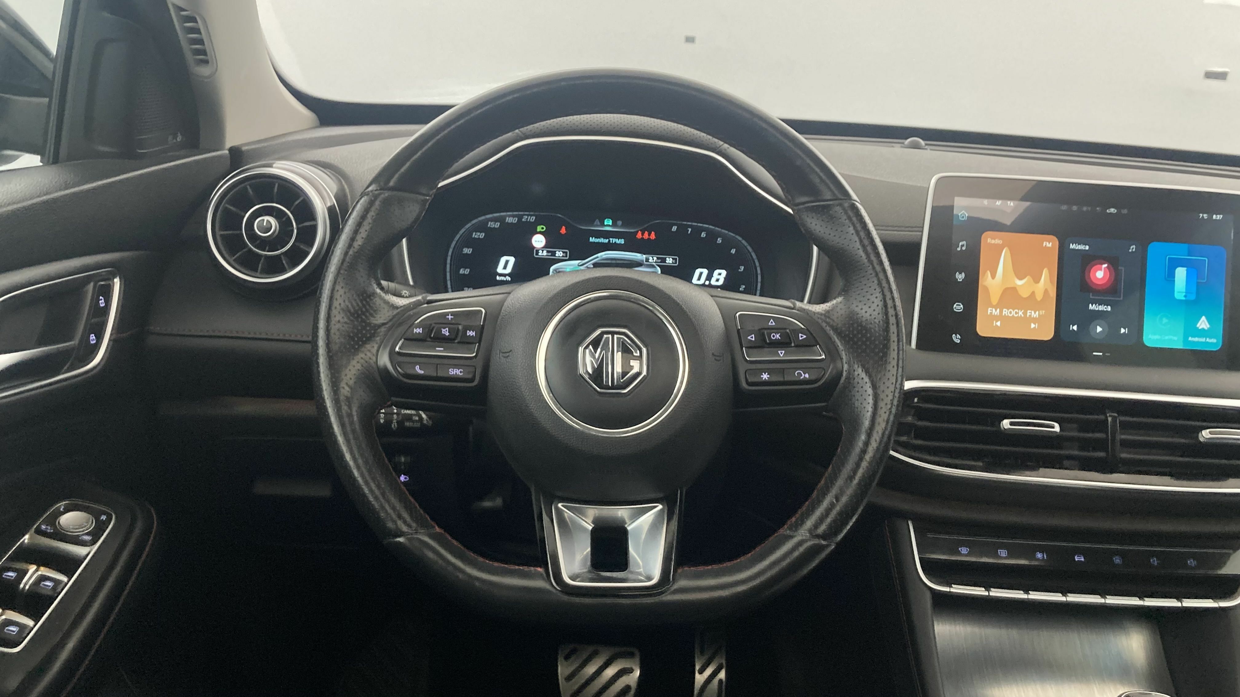 mg hs luxury 1.5 T-GDI 162 AT 2023 black 16