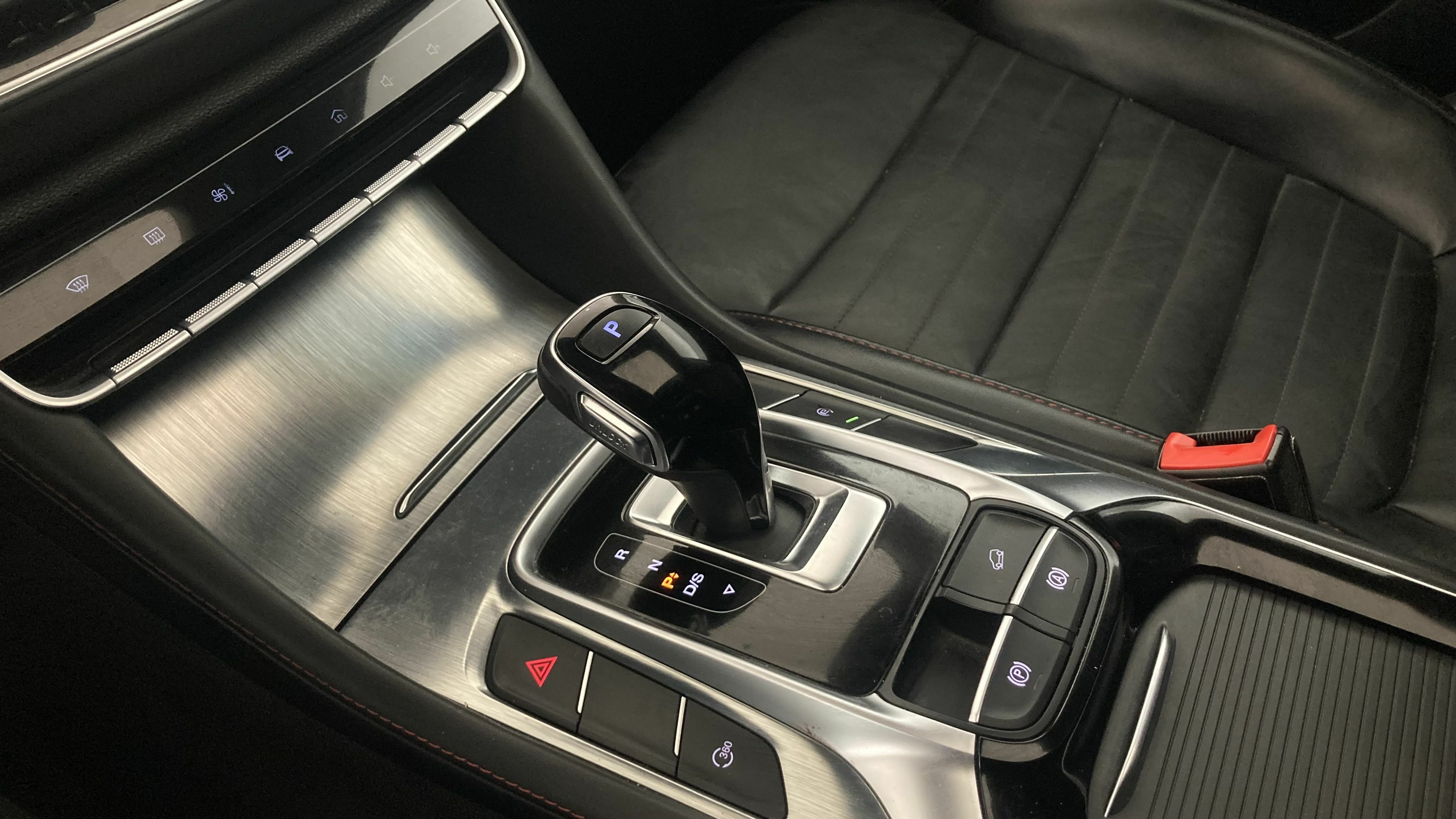 mg hs luxury 1.5 T-GDI 162 AT 2023 black 19