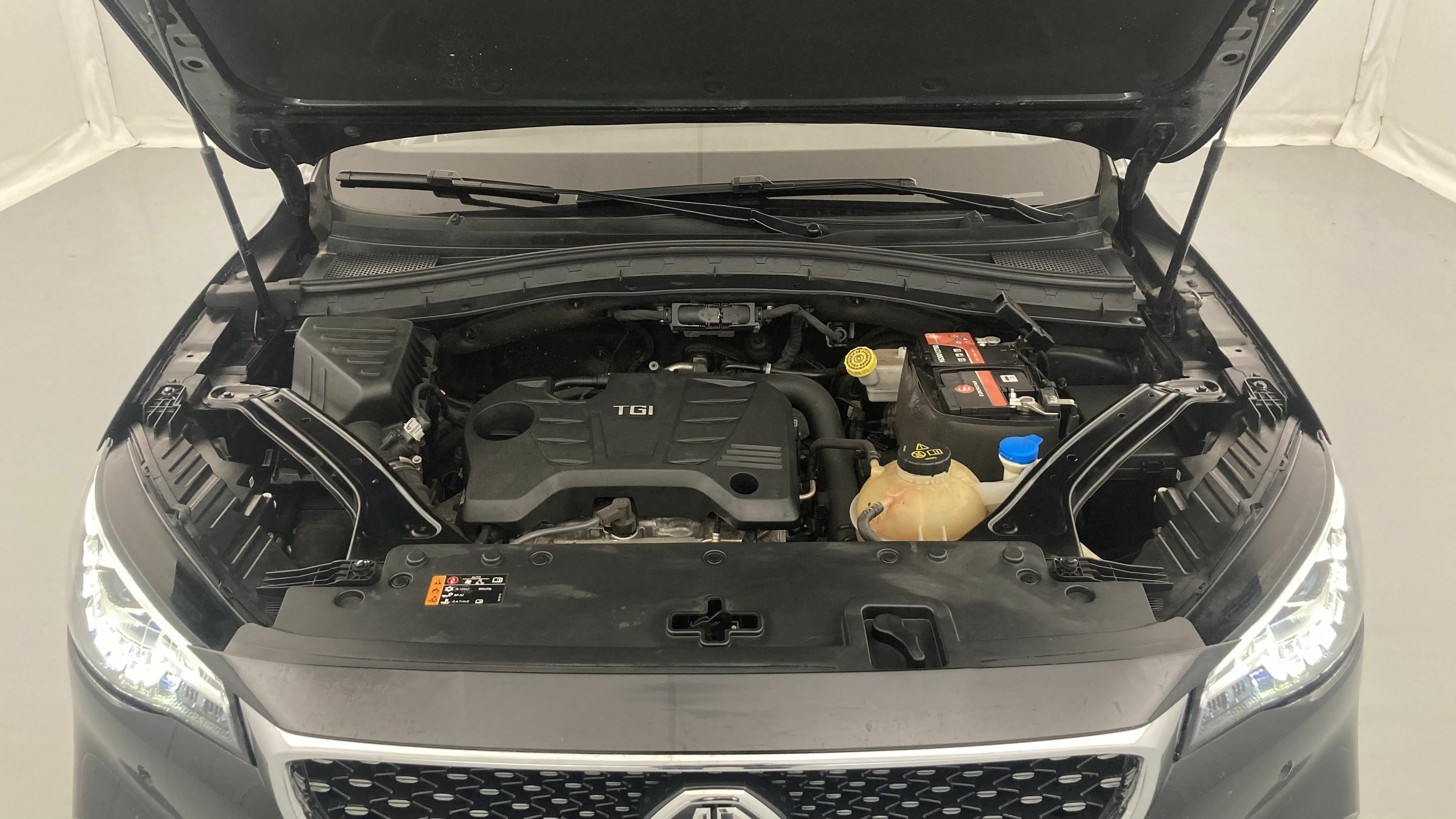 mg hs luxury 1.5 T-GDI 162 AT 2023 black 24