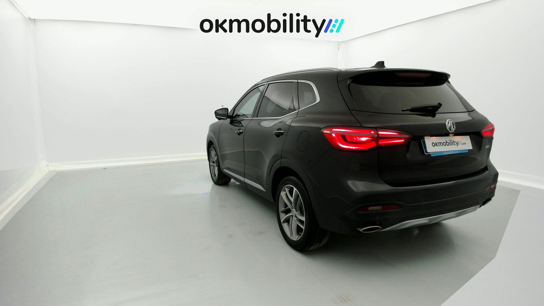 mg hs luxury 1.5 T-GDI 162 AT 2023 black 8