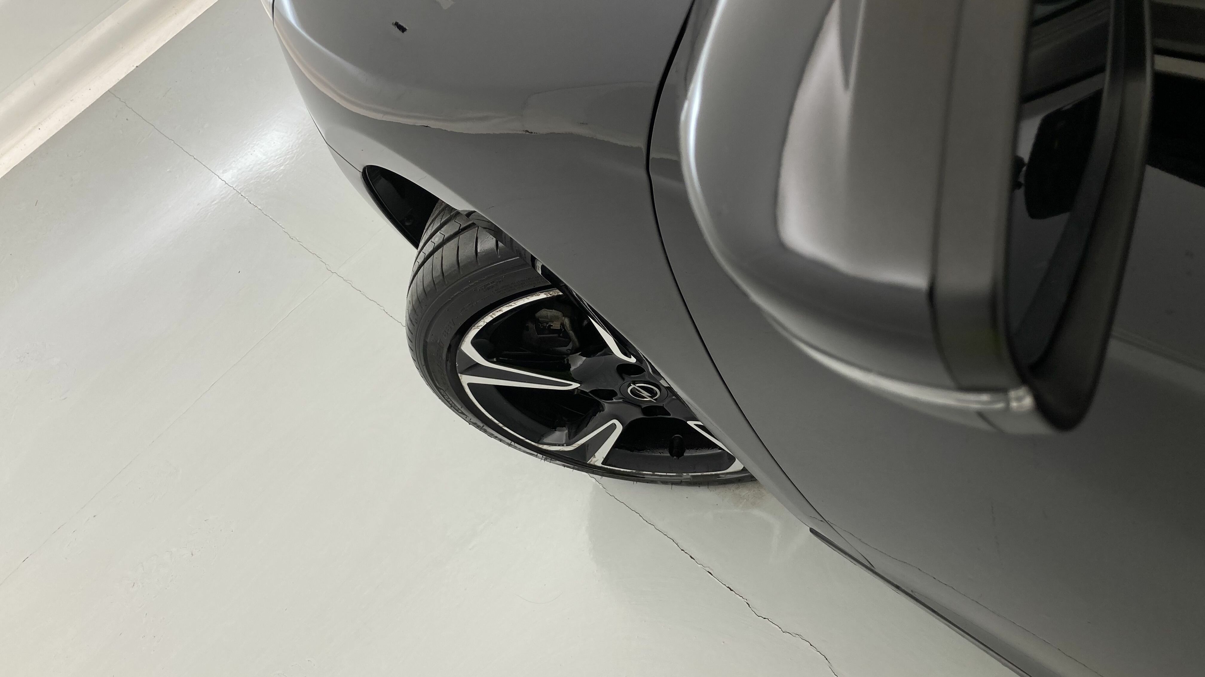 opel corsa gs 1.2T 130 AT 2023 karbon black 28