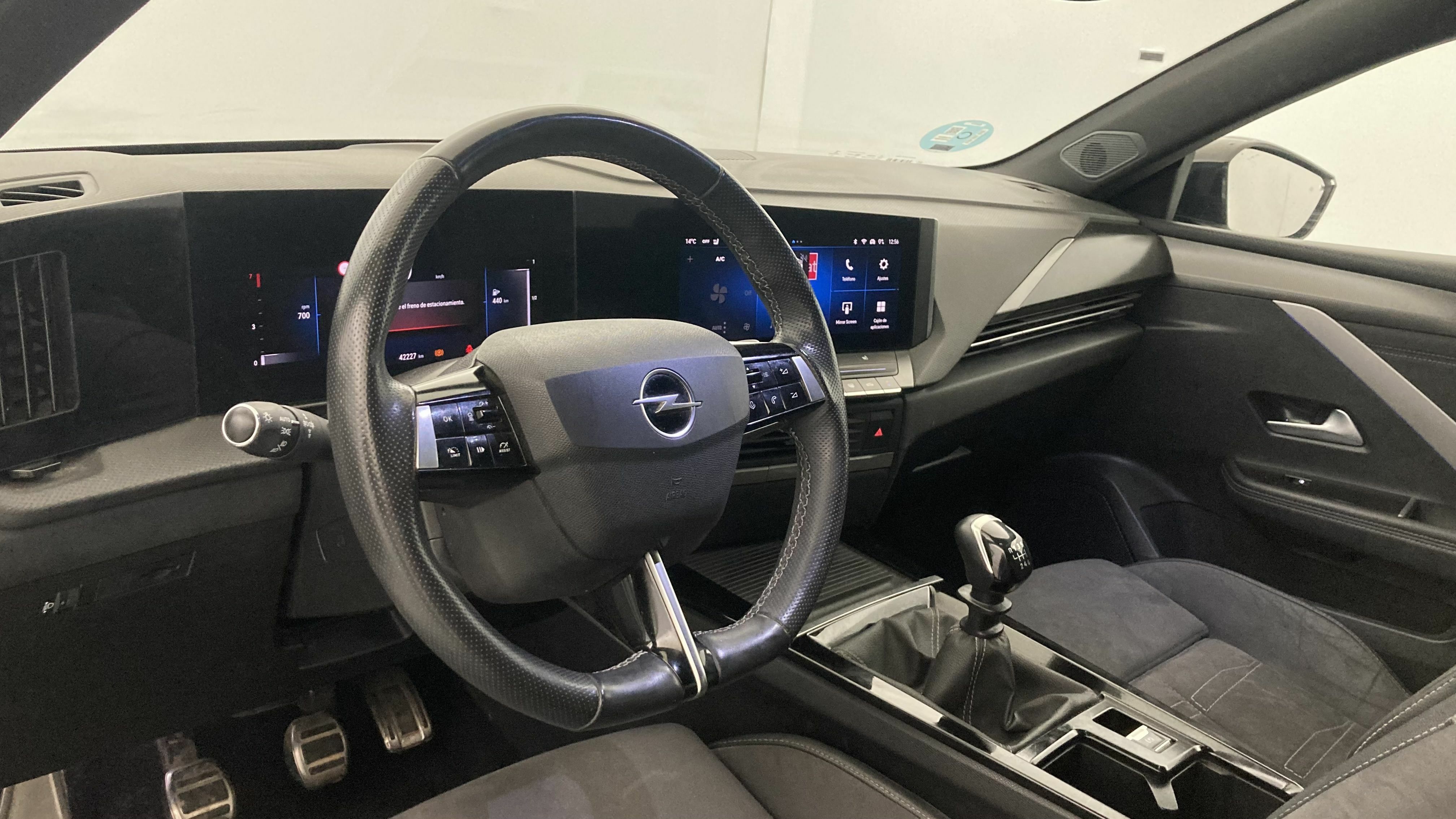 opel astra gs 1.2T 130 2023 artkis white 14