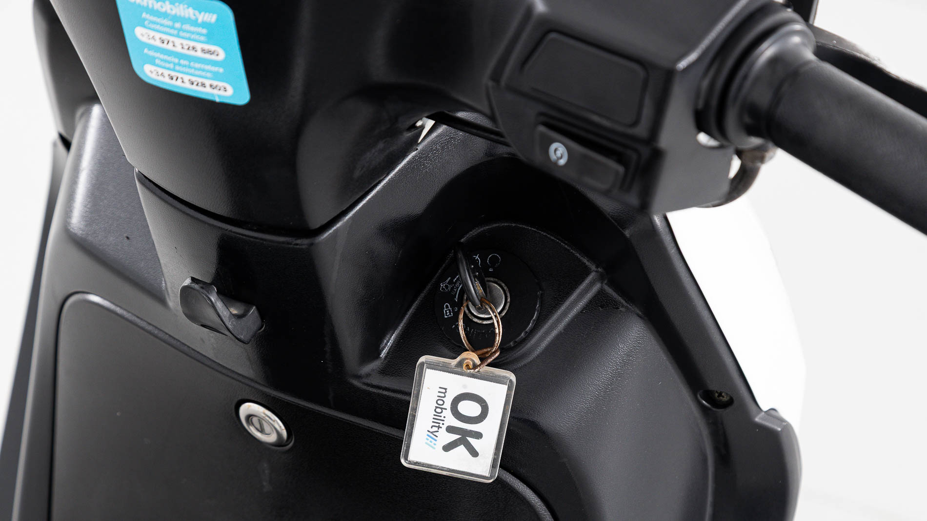 peugeot tweet125 active 125CC 2022 antartica white 21