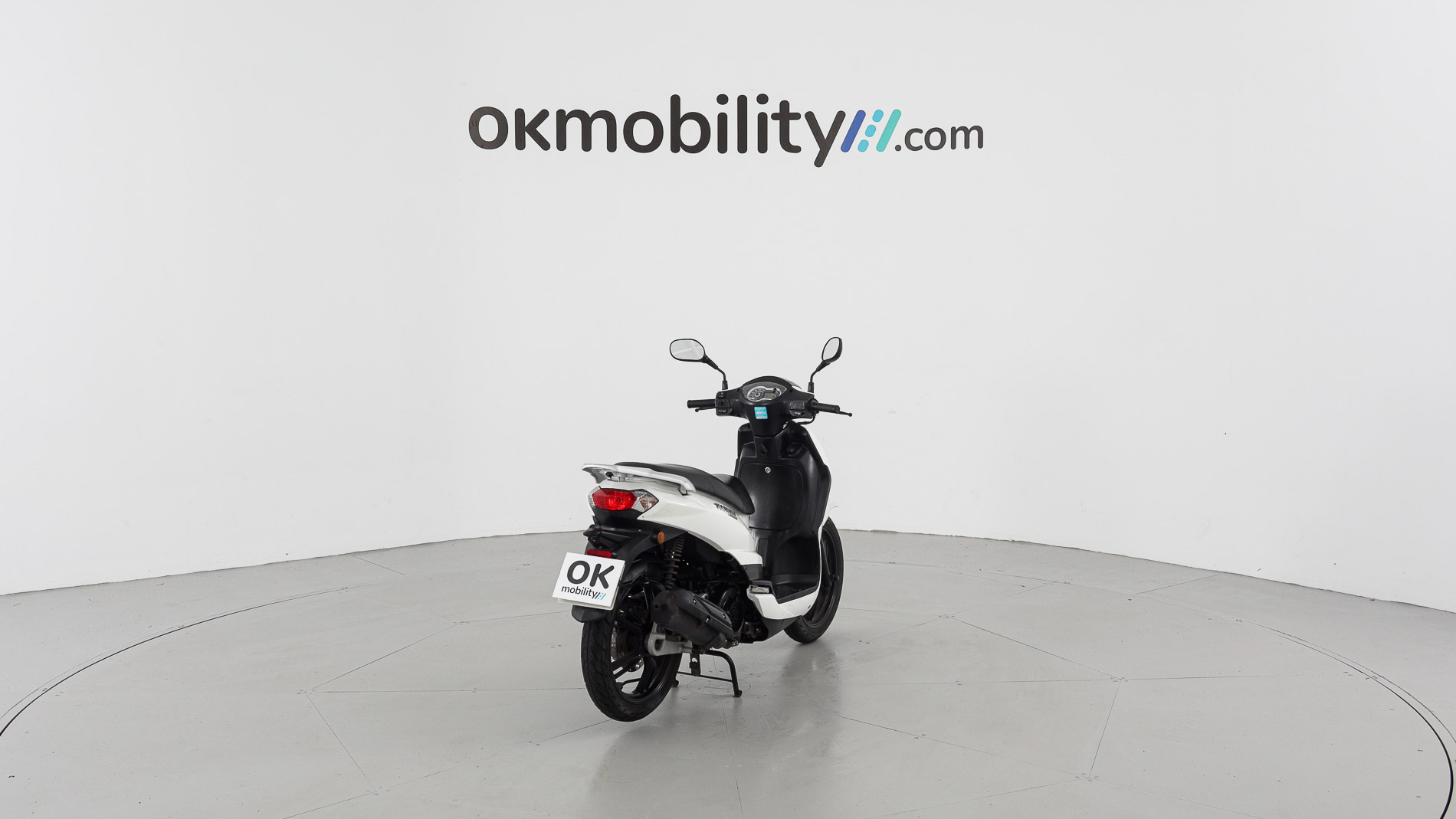 peugeot tweet125 active 125CC 2022 antartica white 12