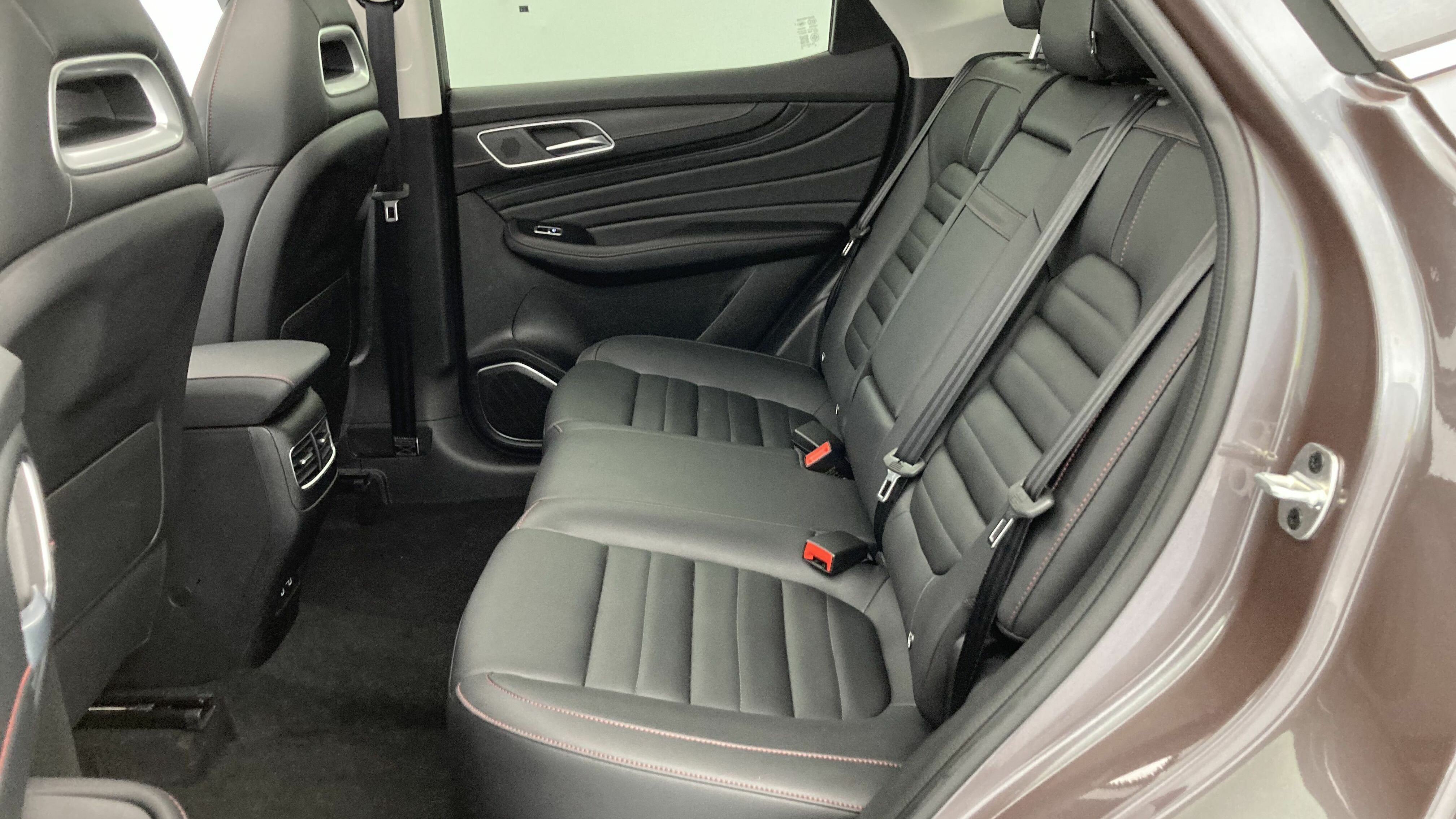 mg hs luxury 1.5 T-GDI 162 AT 2024 iron oxide grey 21