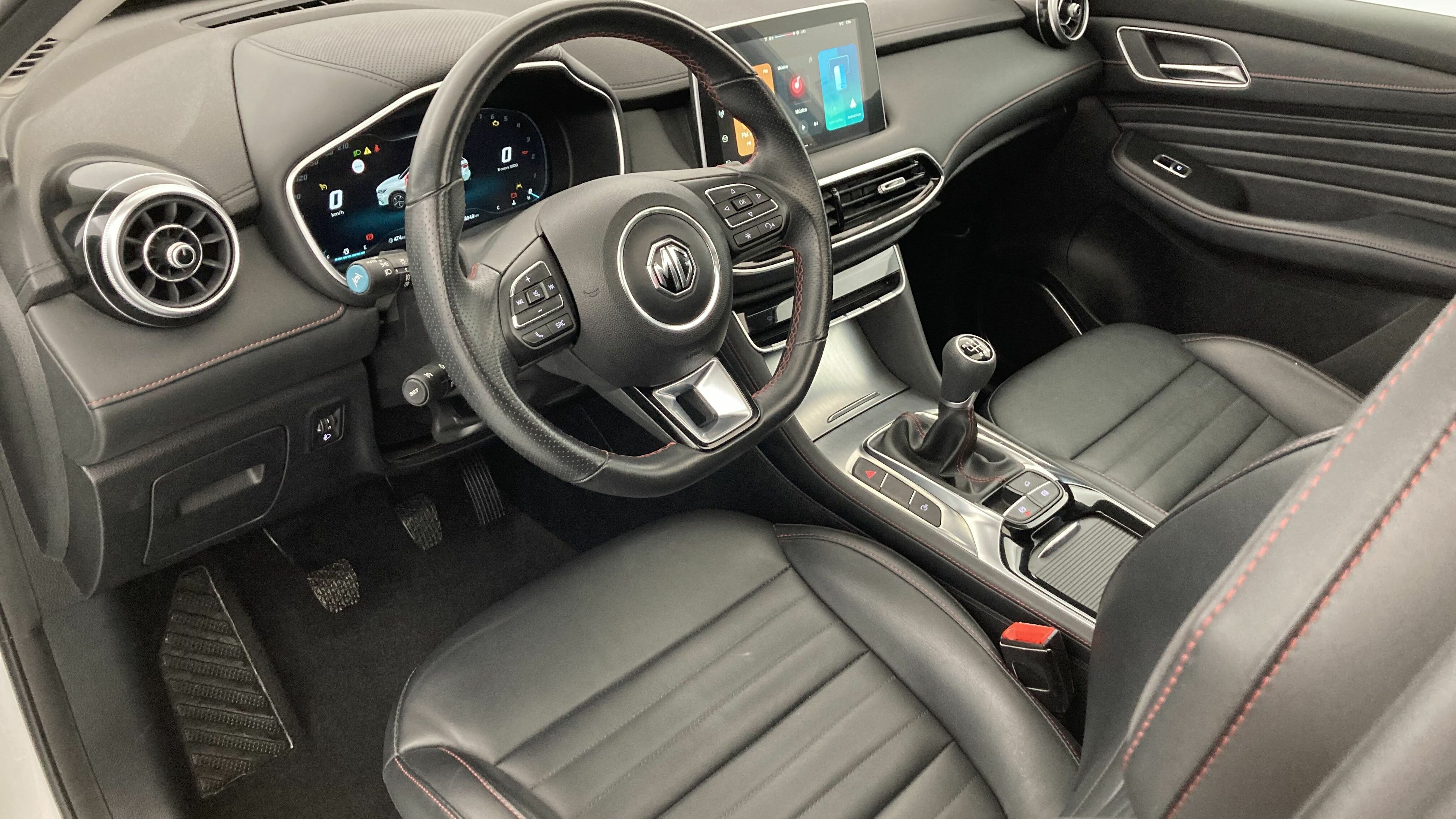 mg hs luxury 1.5 T-GDI 162 2023 dover white 15