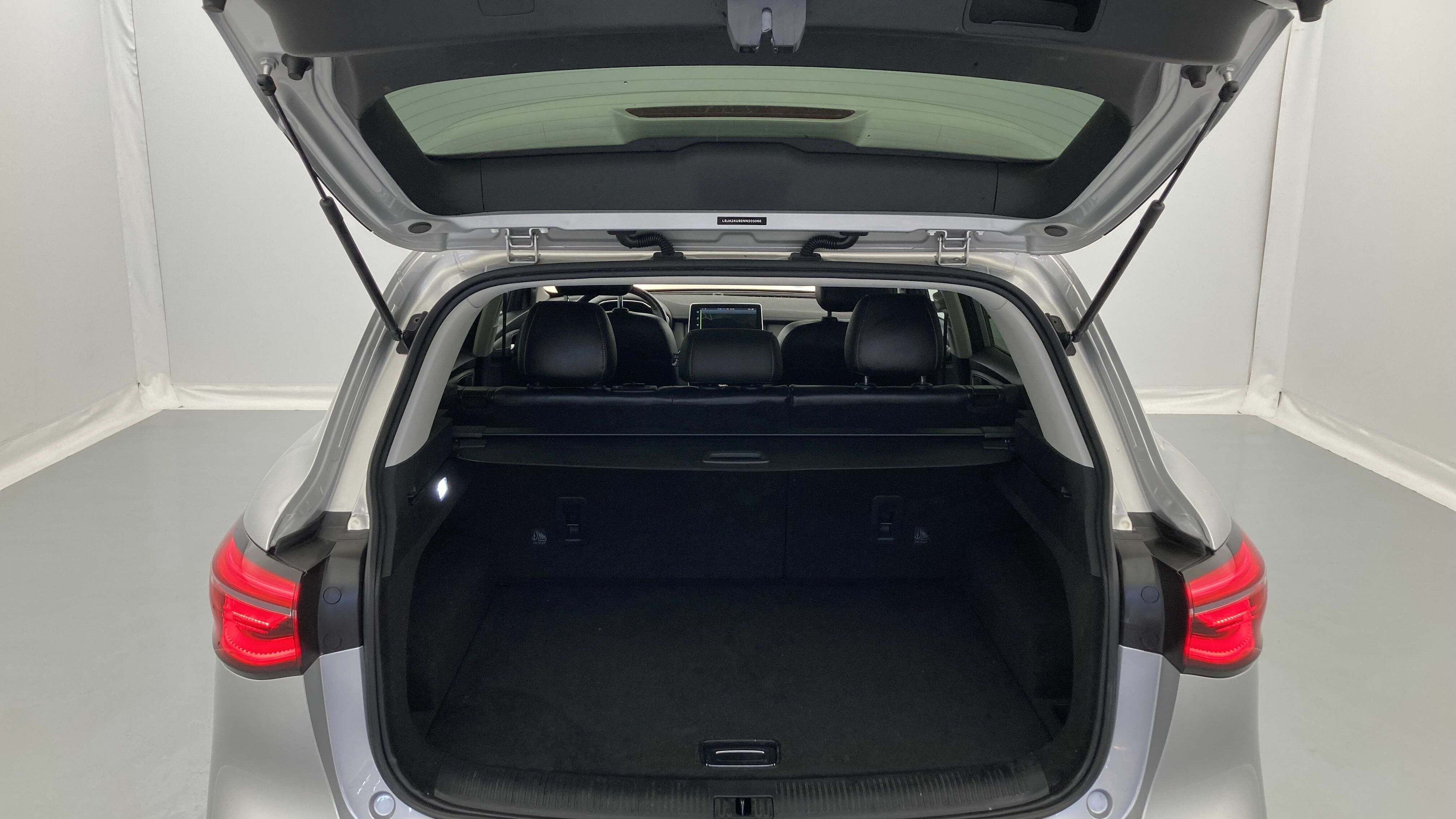 mg hs comfort 1.5 T-GDI 162 2023 medal silver - ssa 24