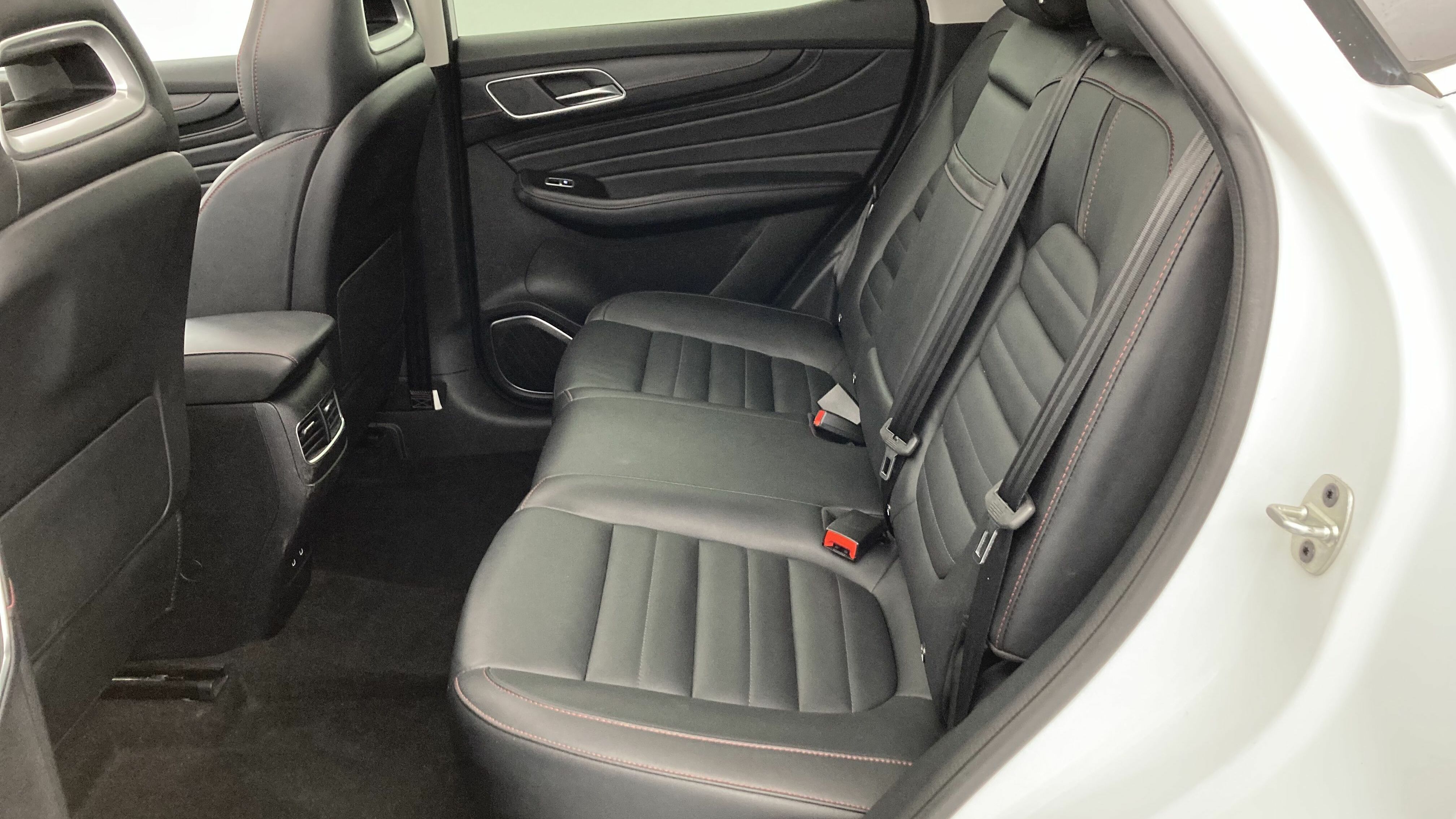 mg hs luxury 1.5 T-GDI 162 2023 dover white 20