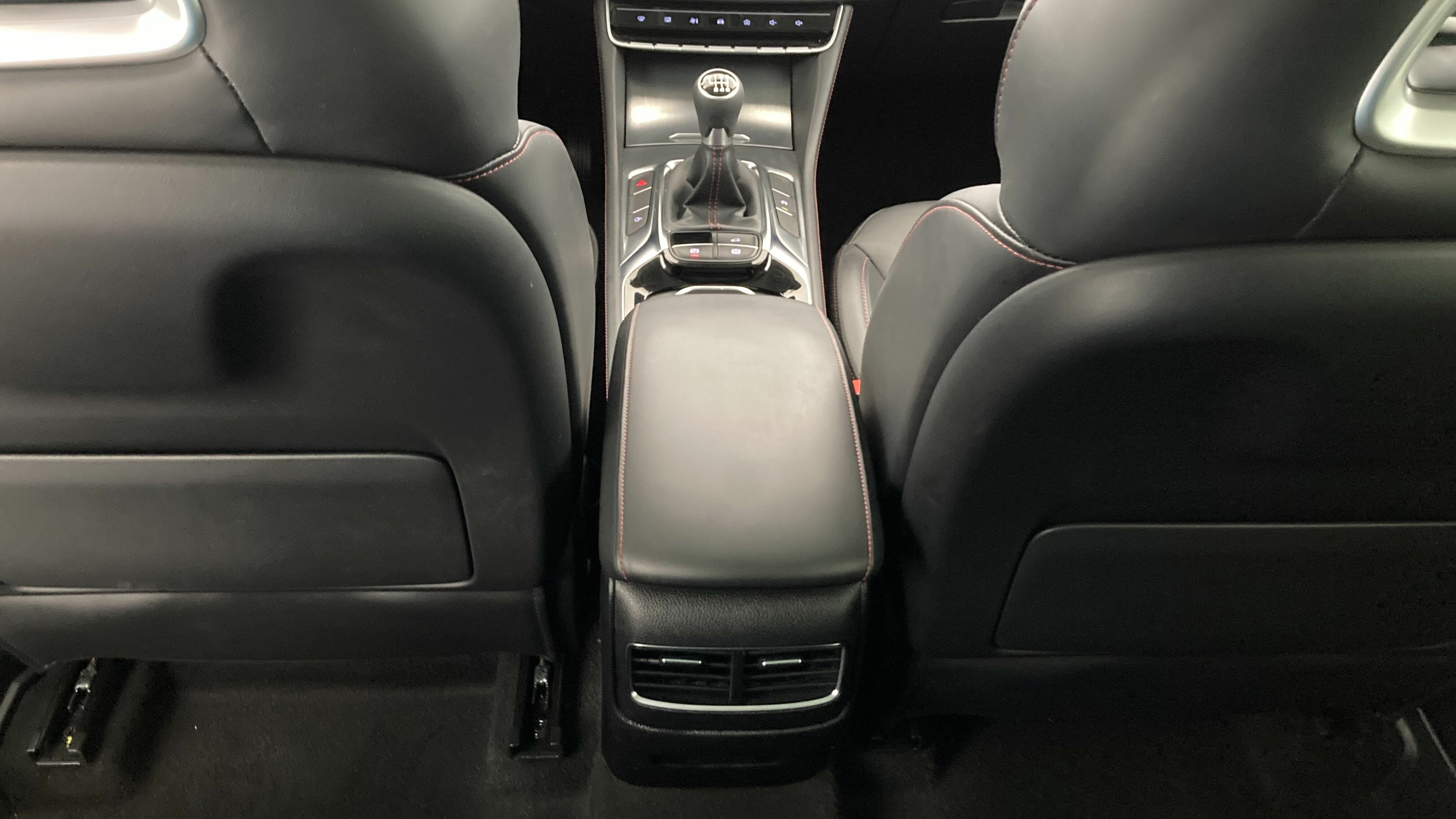 mg hs luxury 1.5 T-GDI 162 2023 dover white 21