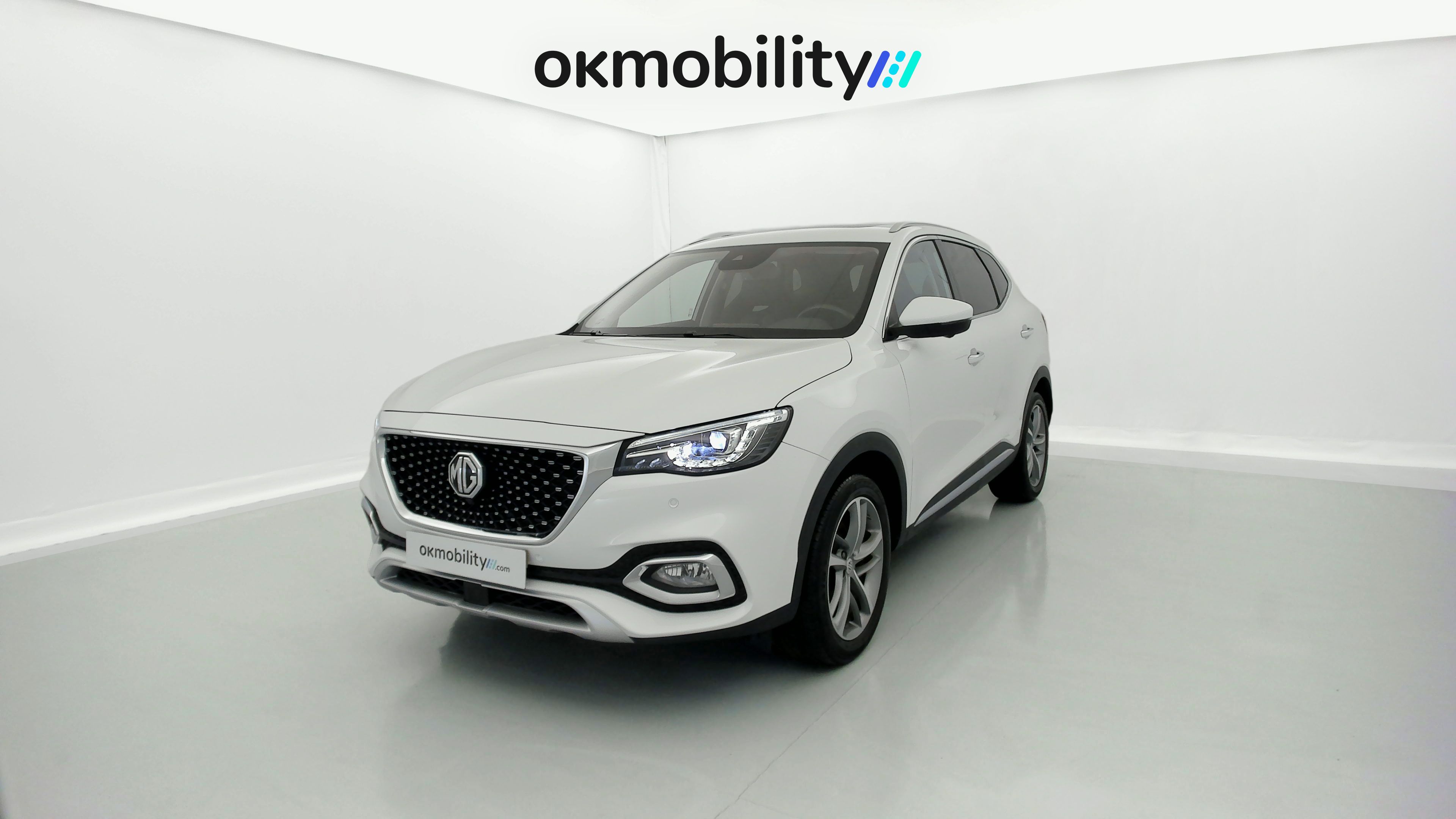 mg hs luxury 1.5 T-GDI 162 2023 dover white 5