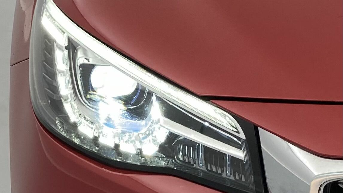 mg hs luxury 1.5 T-GDI 162 2023 diamond red 29