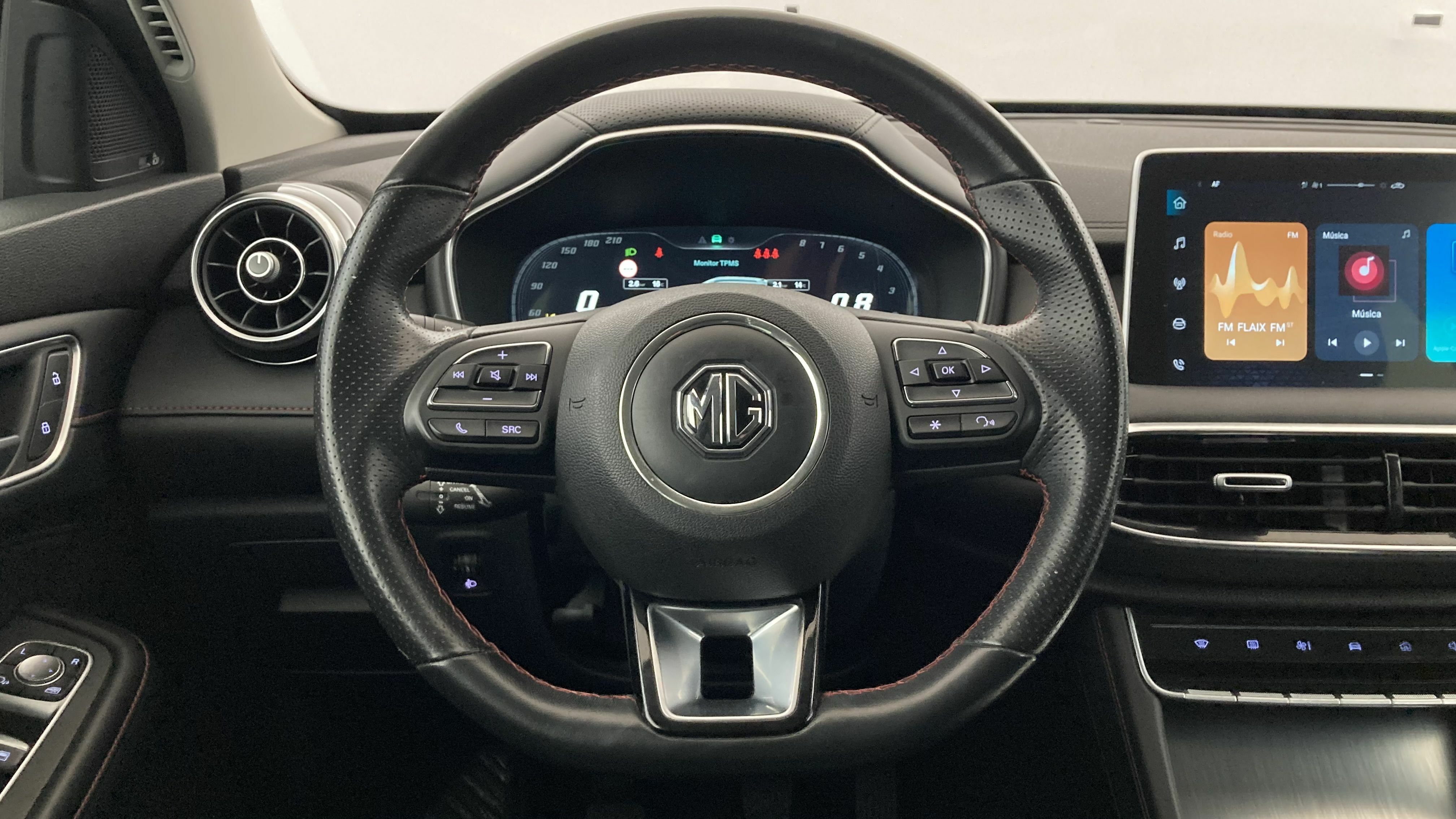 mg hs comfort 1.5 T-GDI 162 2023 diamond red - rsj 17