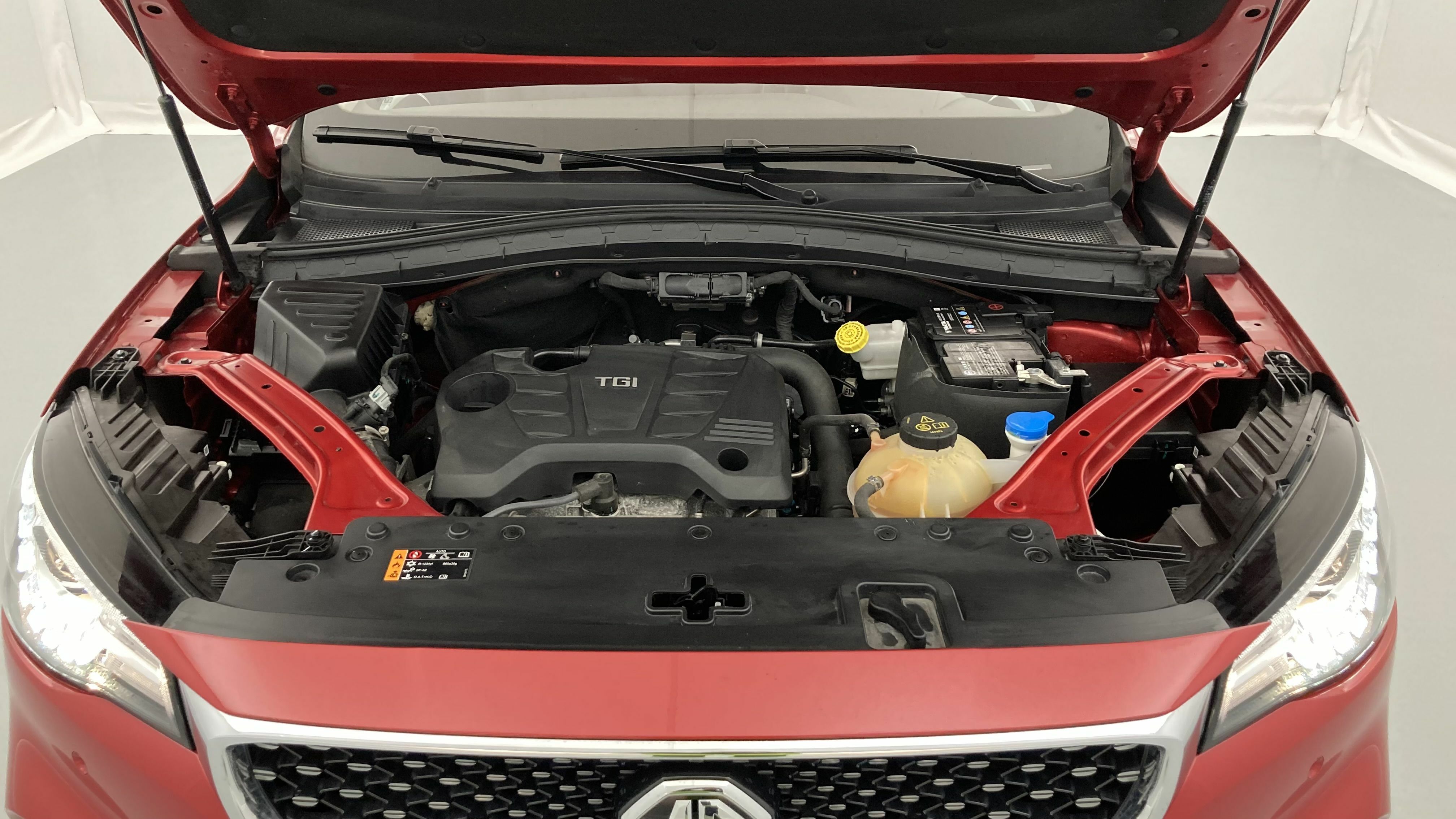 mg hs comfort 1.5 T-GDI 162 2023 diamond red - rsj 25