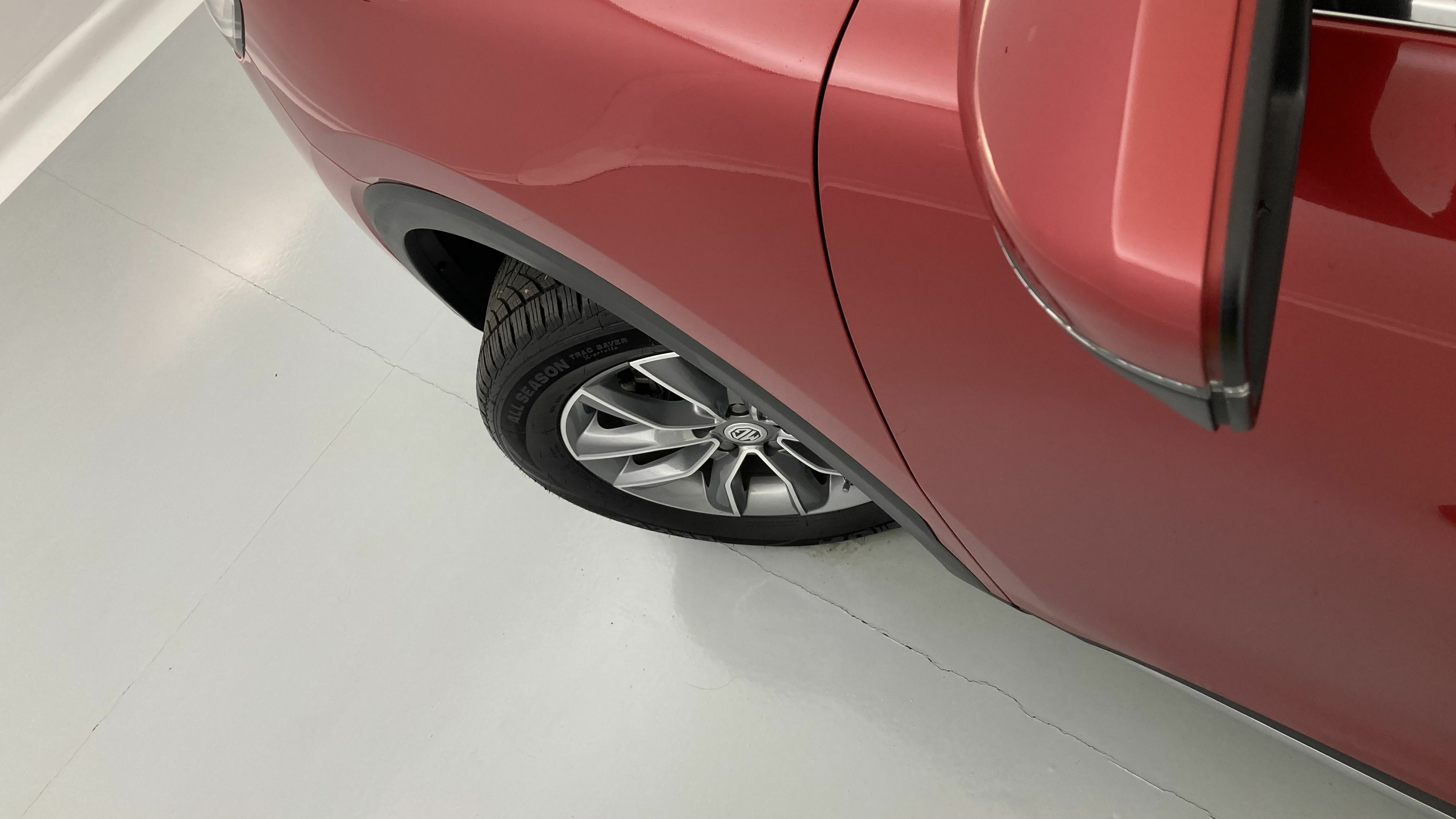 mg hs comfort 1.5 T-GDI 162 2023 diamond red - rsj 28