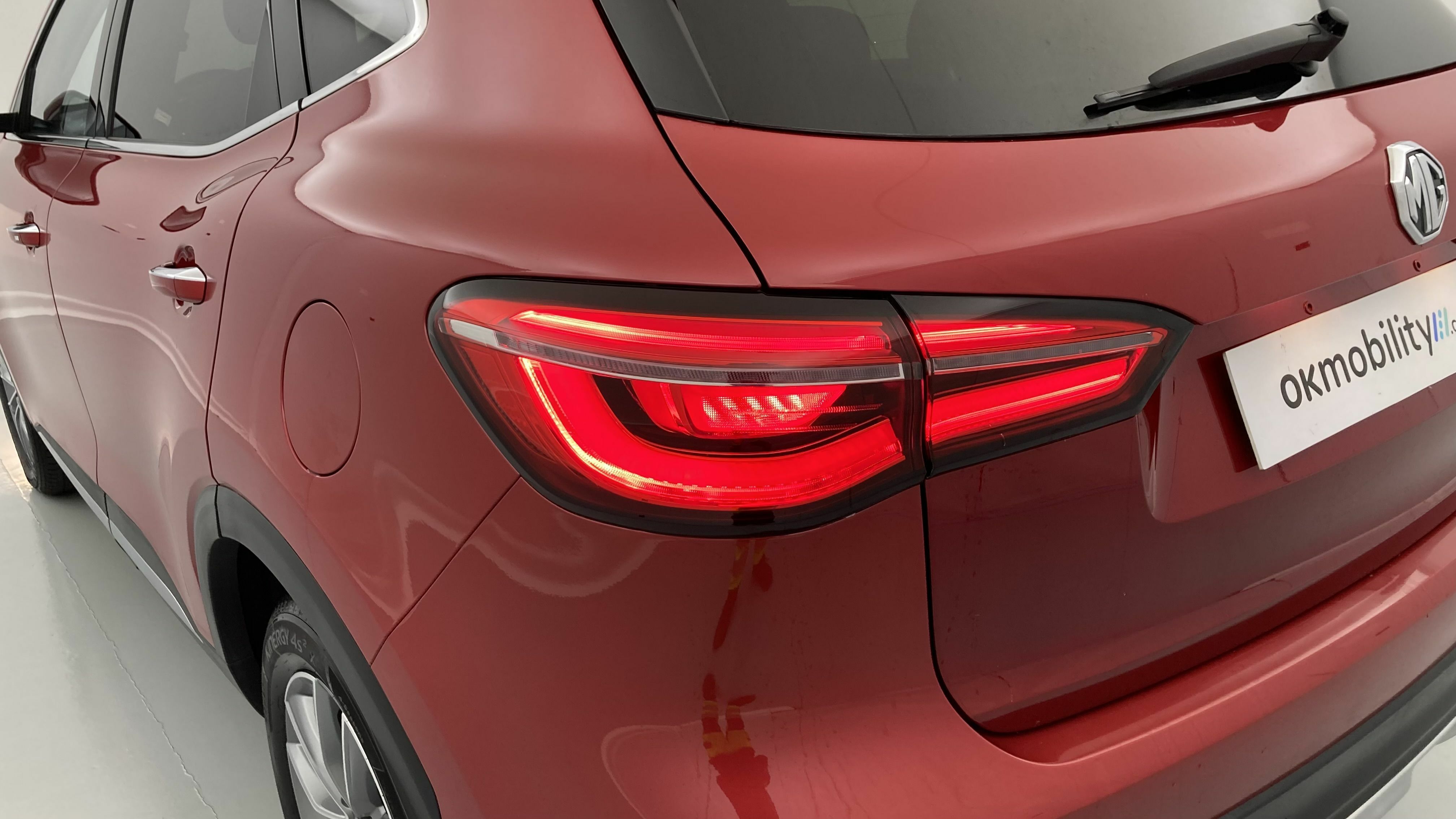 mg hs comfort 1.5 T-GDI 162 2023 diamond red - rsj 30