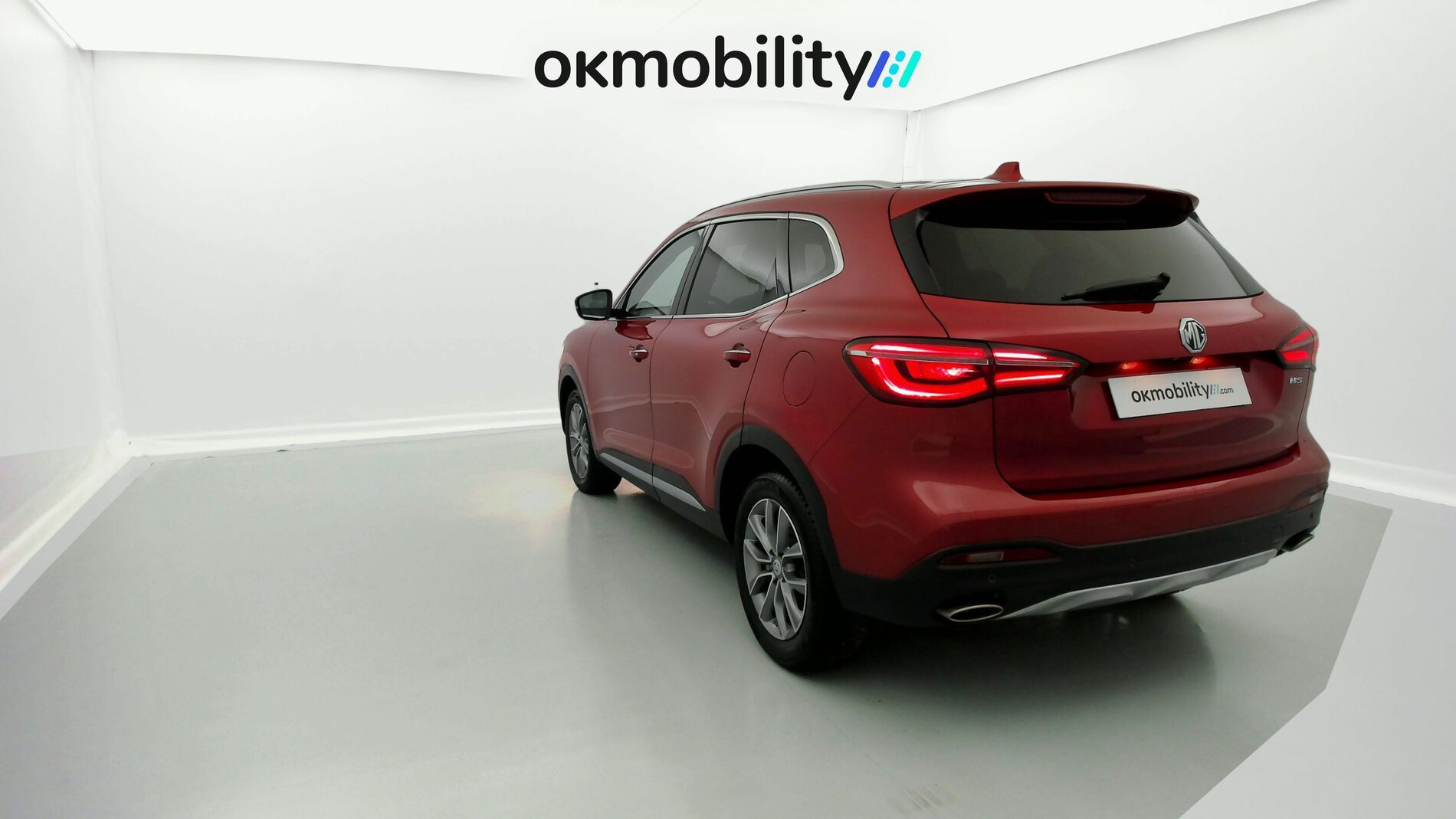 mg hs comfort 1.5 T-GDI 162 2023 diamond red - rsj 9