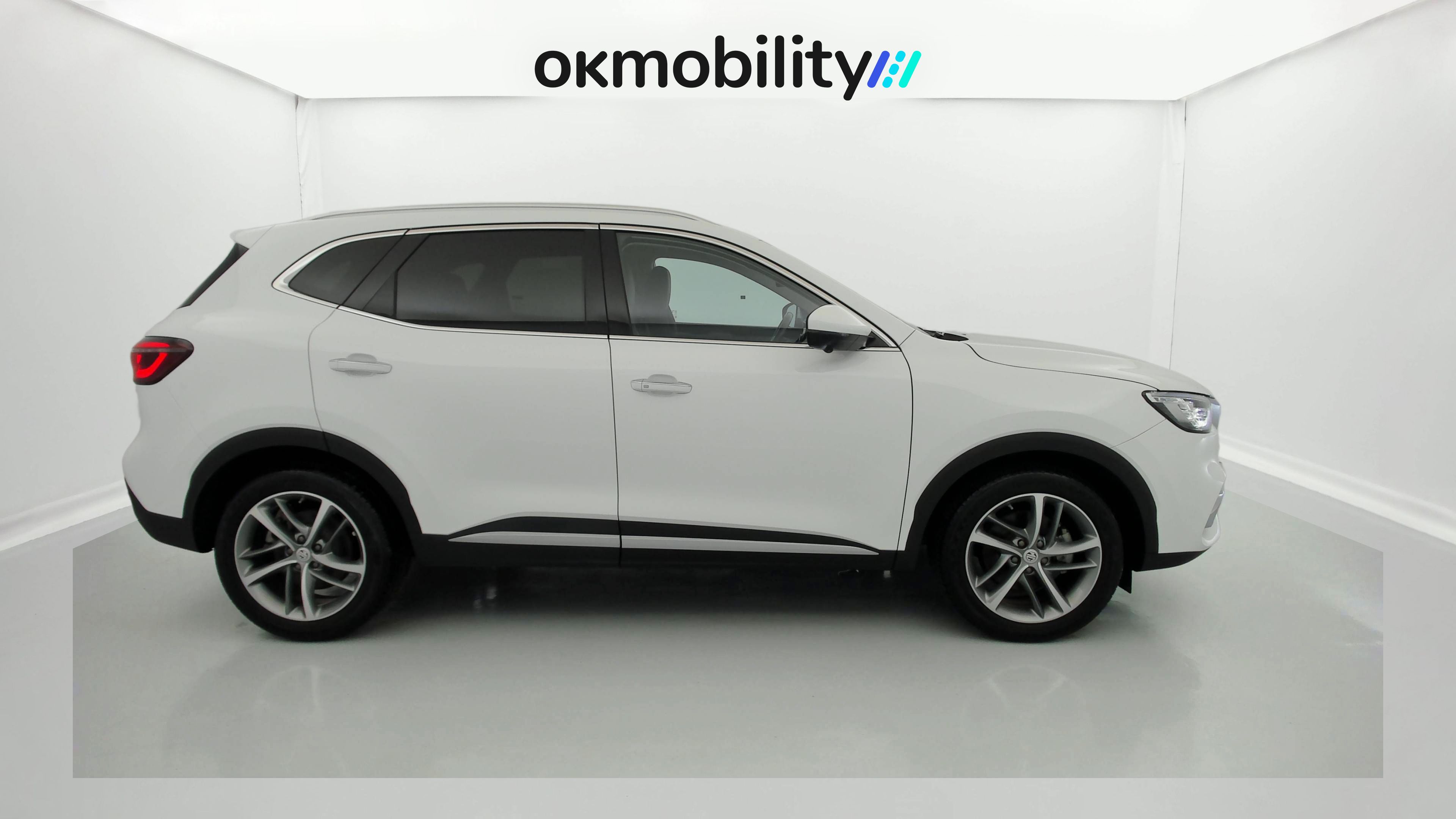mg hs luxury 1.5 T-GDI 162 2023 dover white 2