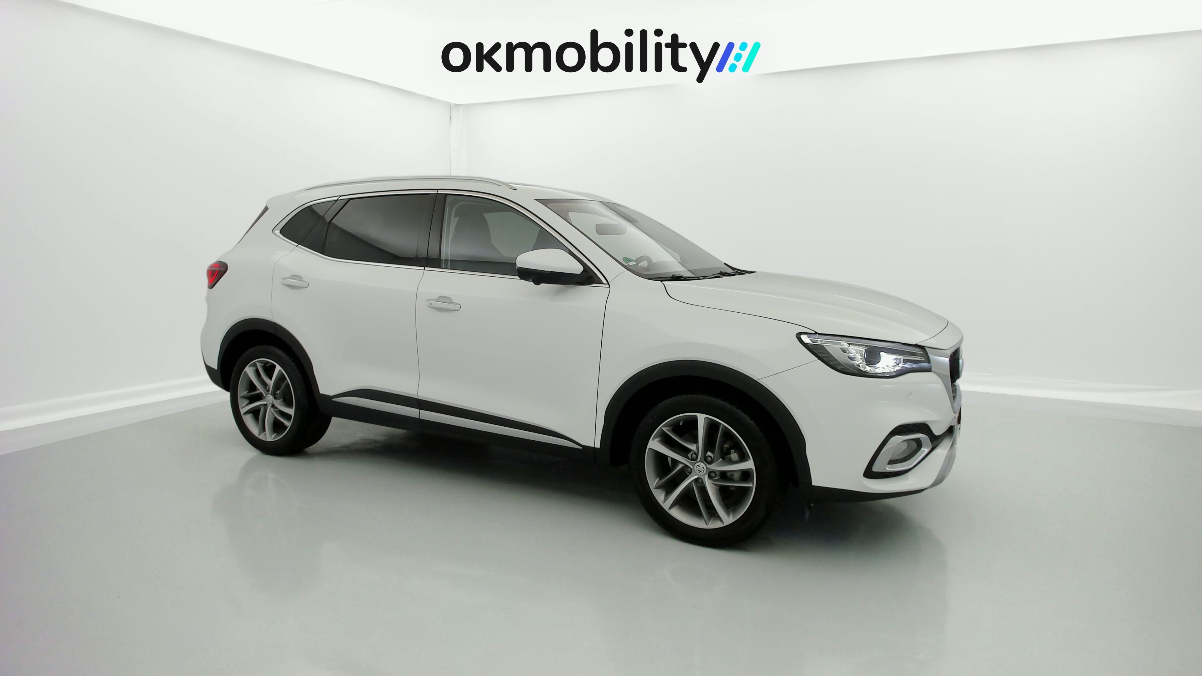 mg hs luxury 1.5 T-GDI 162 2023 dover white 3