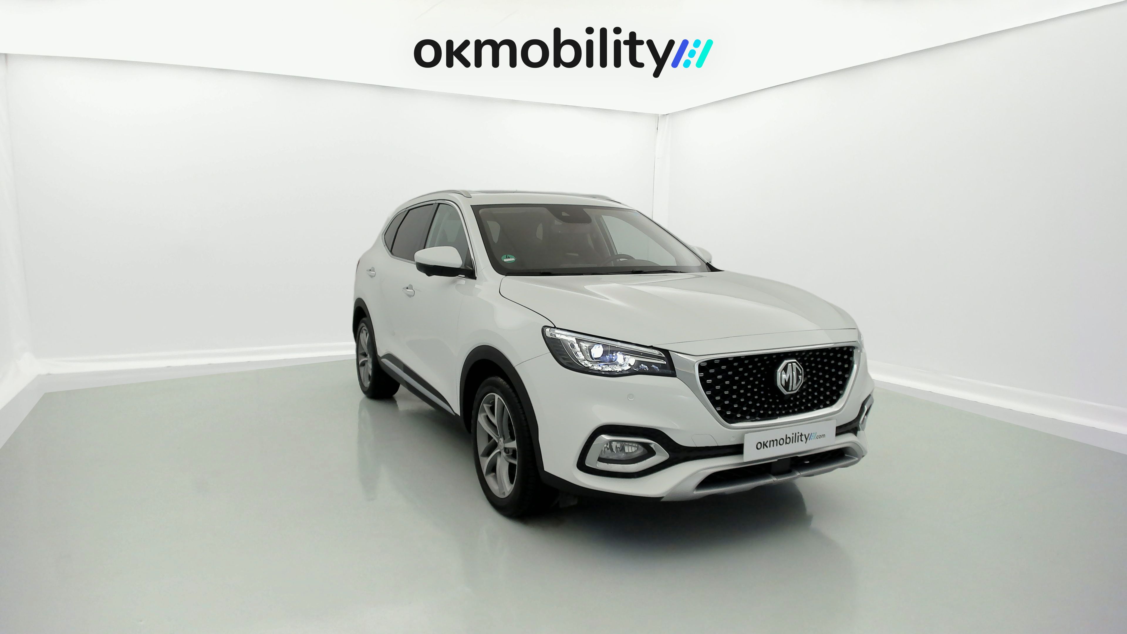 mg hs luxury 1.5 T-GDI 162 2023 dover white 4