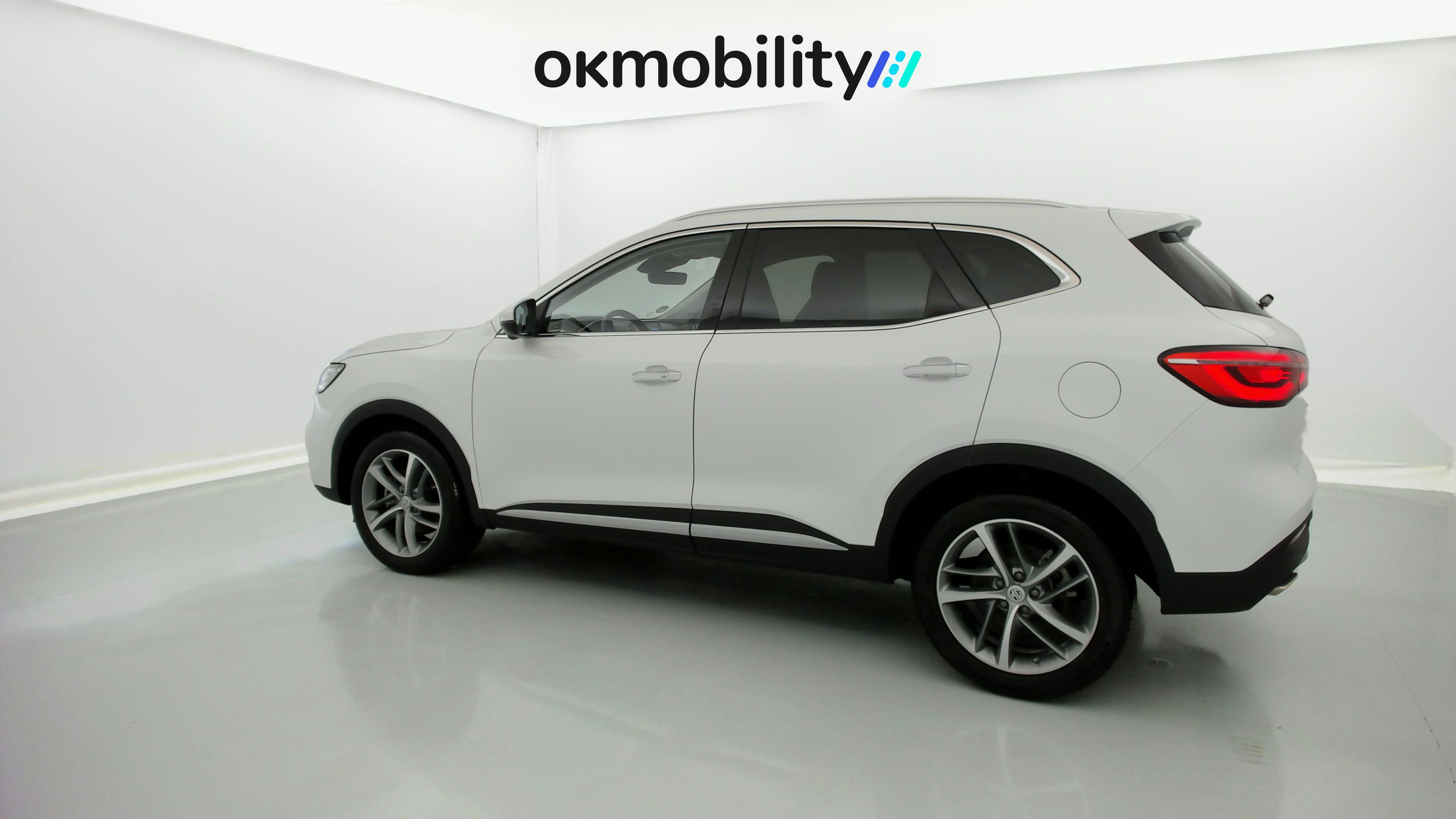 mg hs luxury 1.5 T-GDI 162 2023 dover white 9