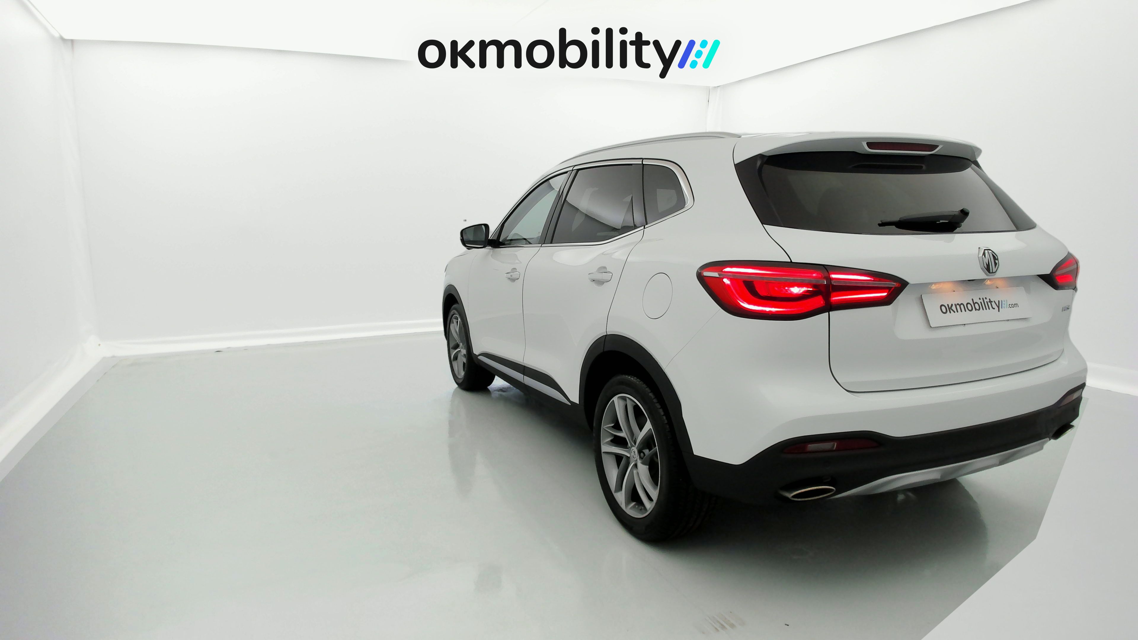 mg hs luxury 1.5 T-GDI 162 2023 dover white 10
