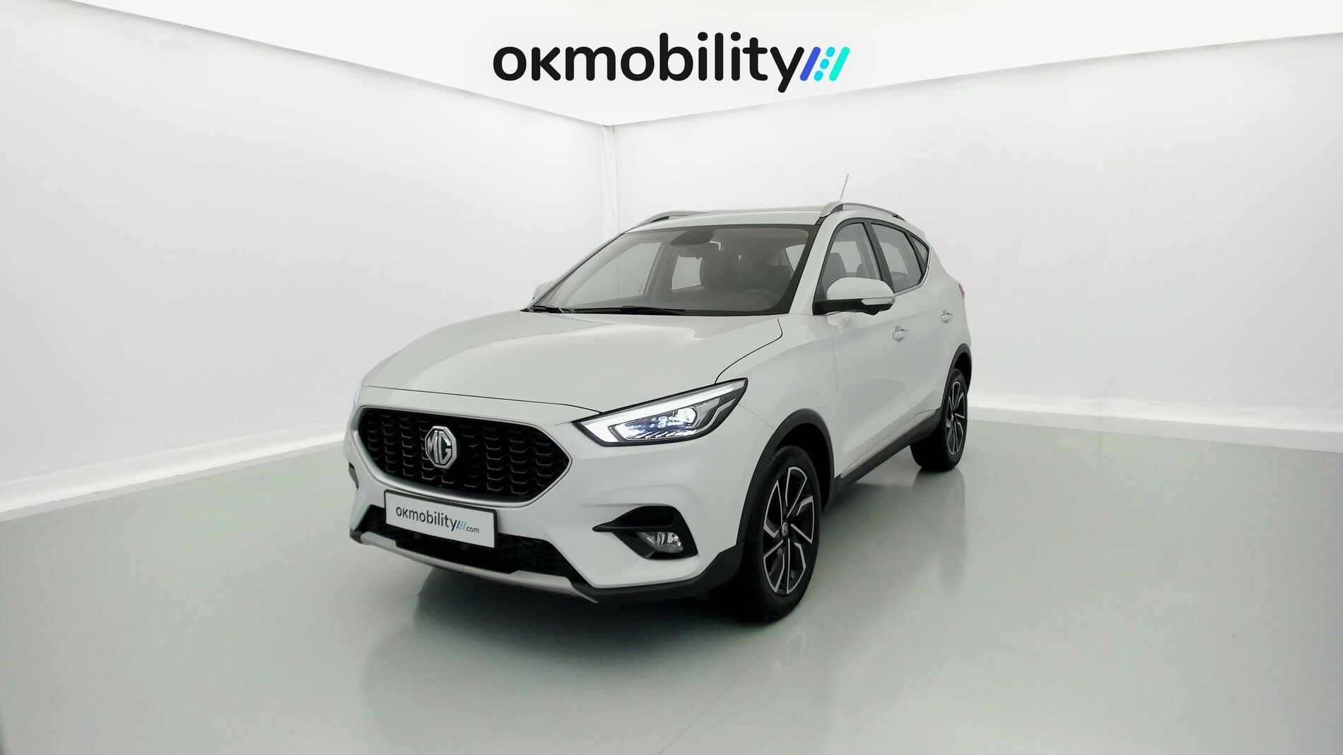 mg zs luxury 1.0 T-GDI 110 AT 2024 dover white 1