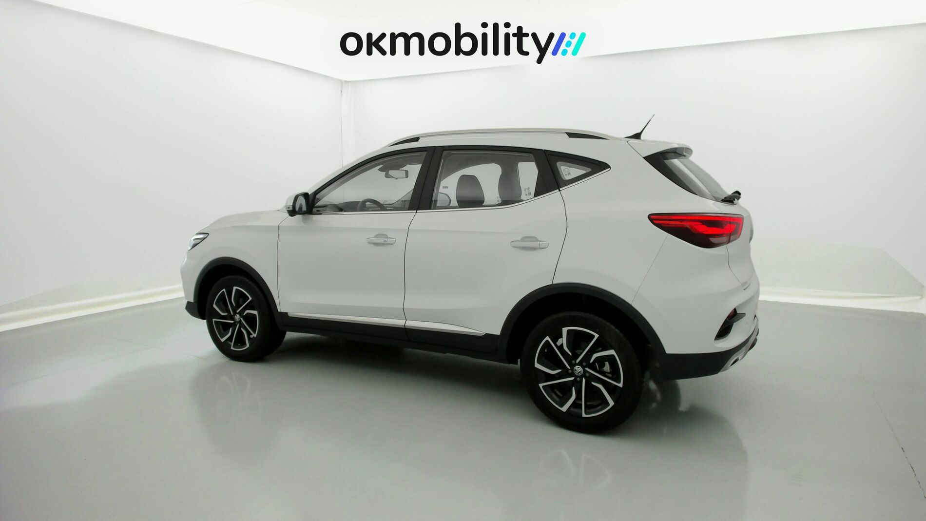 mg zs luxury 1.0 T-GDI 110 AT 2024 dover white 8