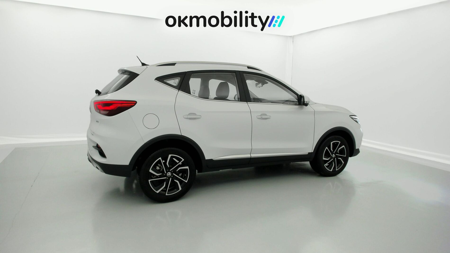 mg zs luxury 1.0 T-GDI 110 AT 2024 dover white 12