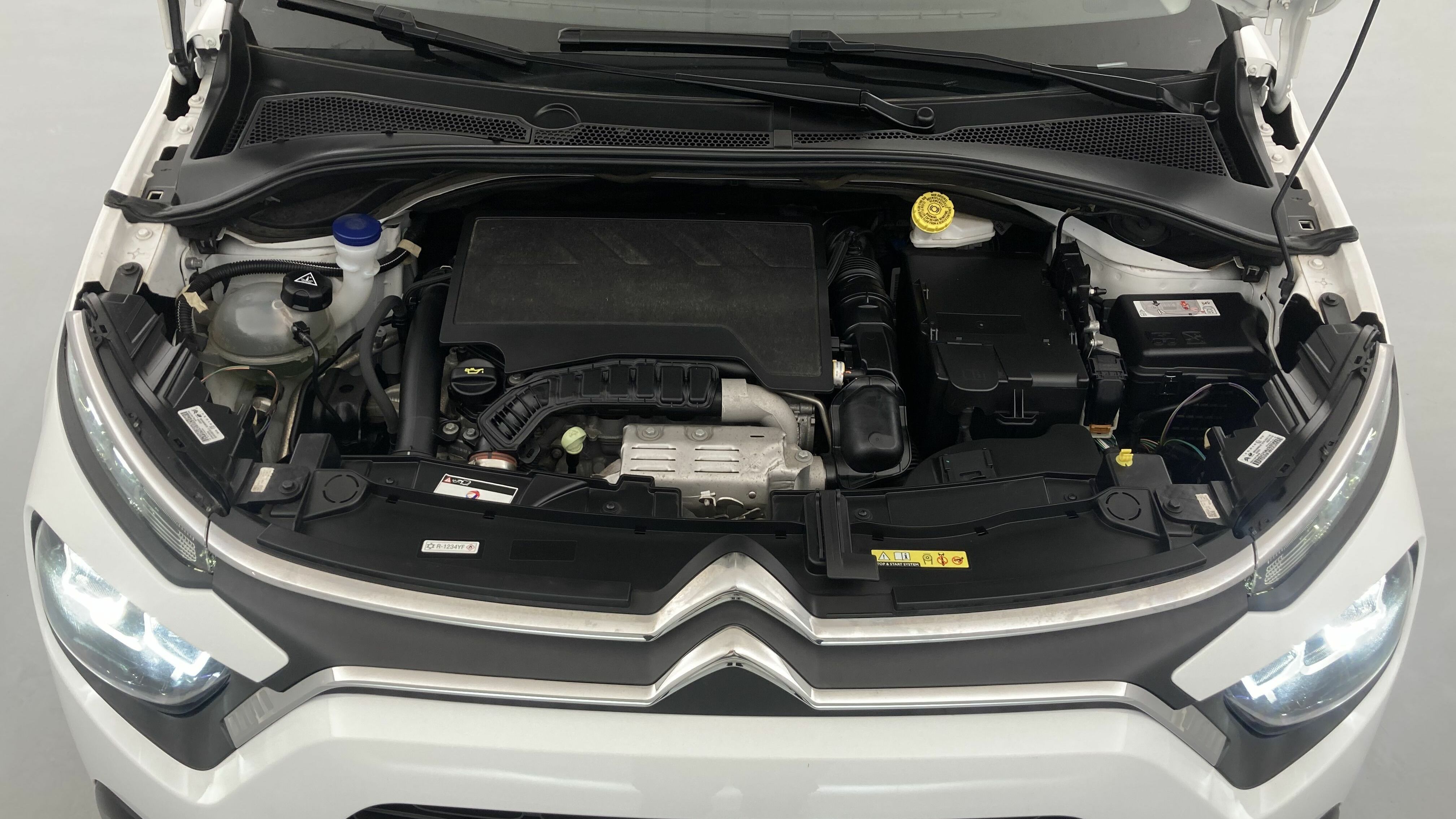 citroen c3 shine 1.2 PURETECH 110 EAT 2023 blanco banquise / negro 26