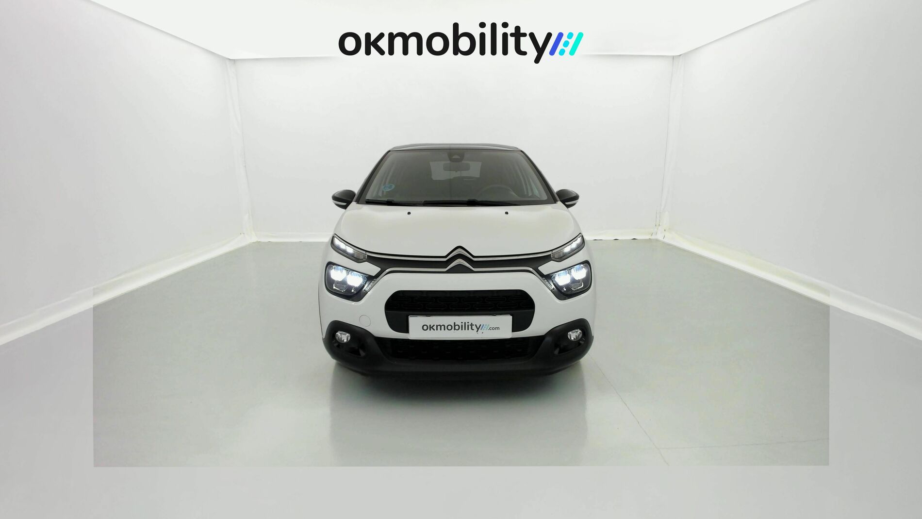 citroen c3 shine 1.2 PURETECH 110 EAT 2023 blanco banquise / negro 4