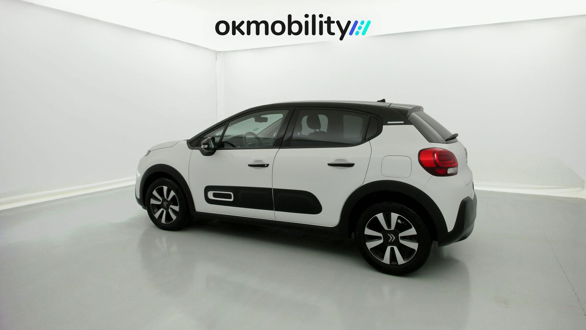 citroen c3 shine 1.2 PURETECH 110 EAT 2023 blanco banquise / negro 9