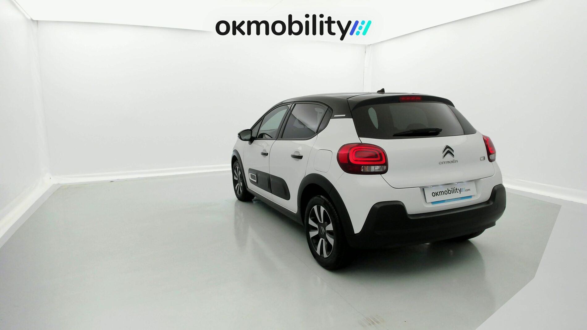 citroen c3 shine 1.2 PURETECH 110 EAT 2023 blanco banquise / negro 10