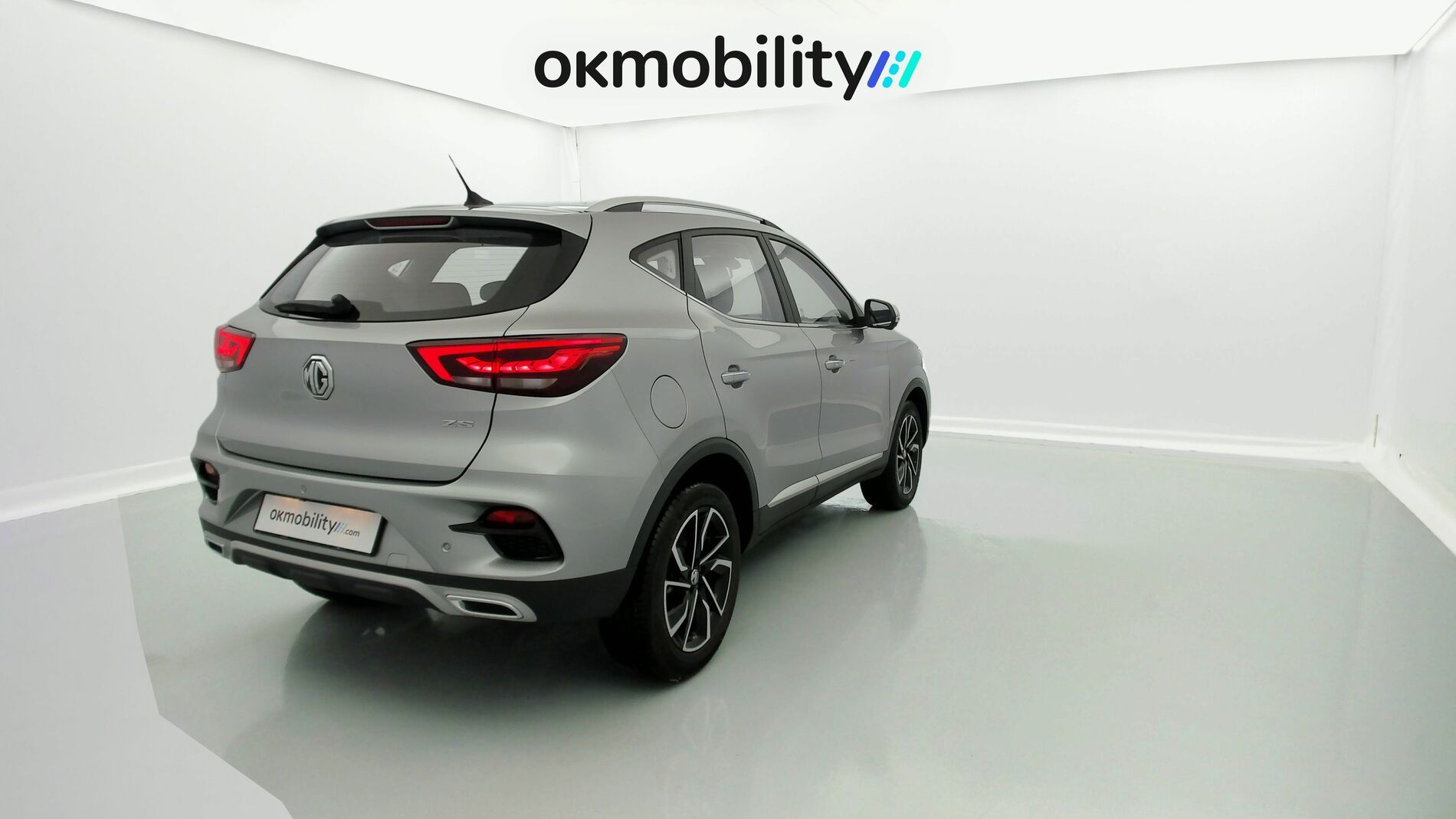 mg zs luxury 1.0 T-GDI 110 AT 2024 cosmic silver 11