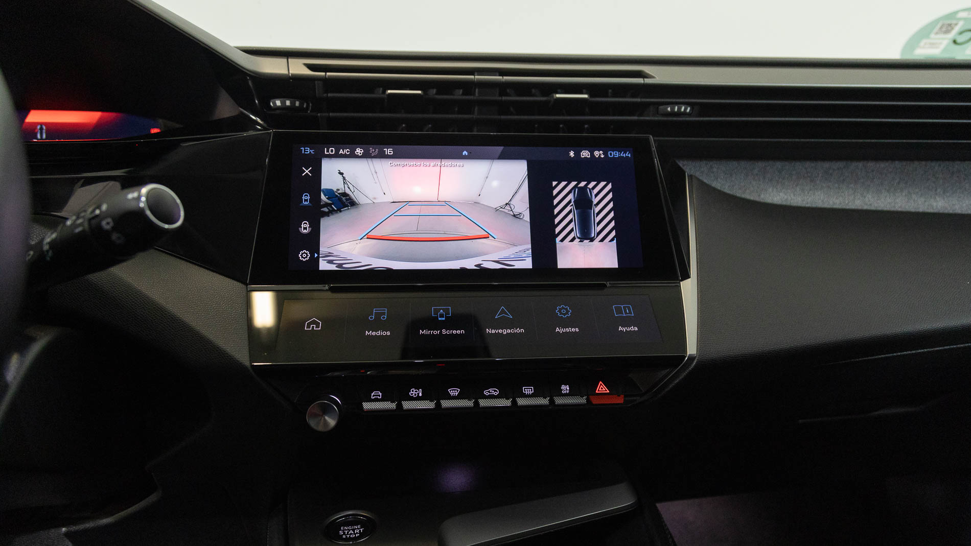 peugeot 308 allure 1.2 PURETECH 130 EAT 2023 blanco nacarado 20