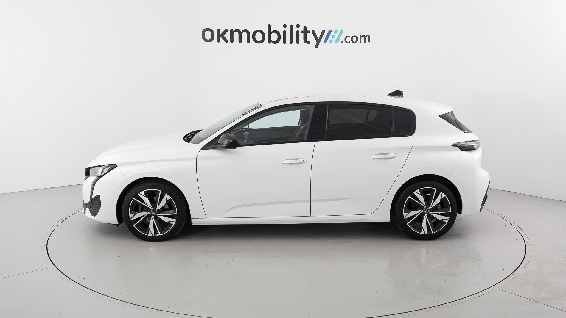 peugeot 308 allure 1.2 PURETECH 130 EAT 2023 blanco nacarado 8