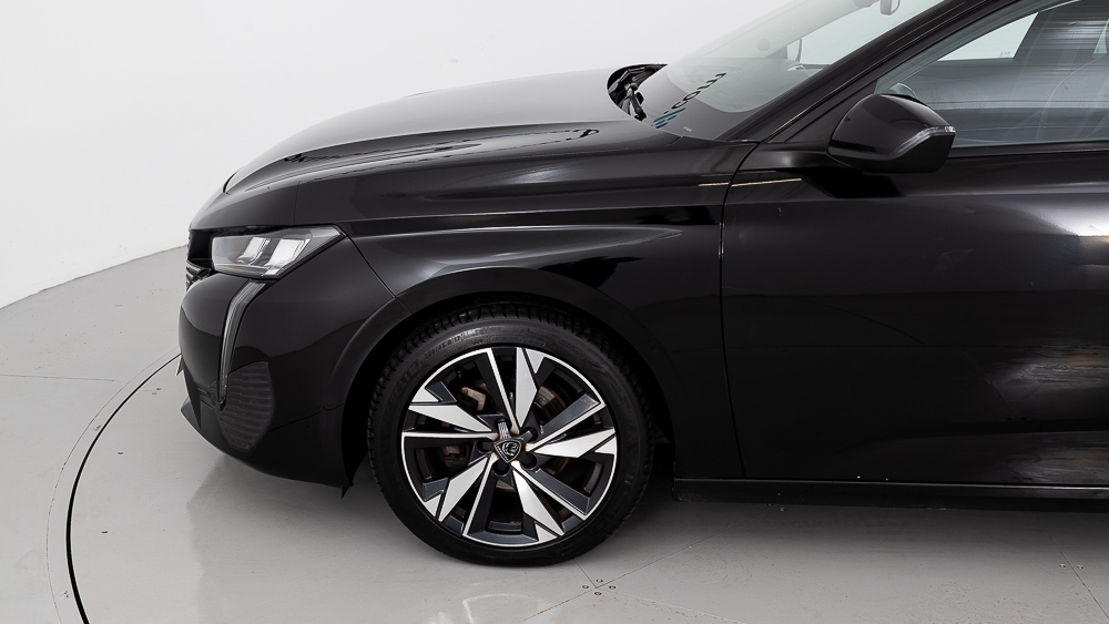 peugeot 308 allure 1.2 PURETECH 130 EAT 2023 negro perla nera 24