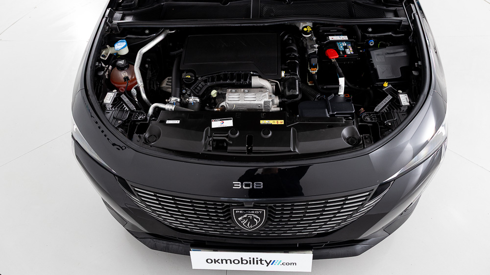 peugeot 308 allure 1.2 PURETECH 130 EAT 2023 negro perla nera 32
