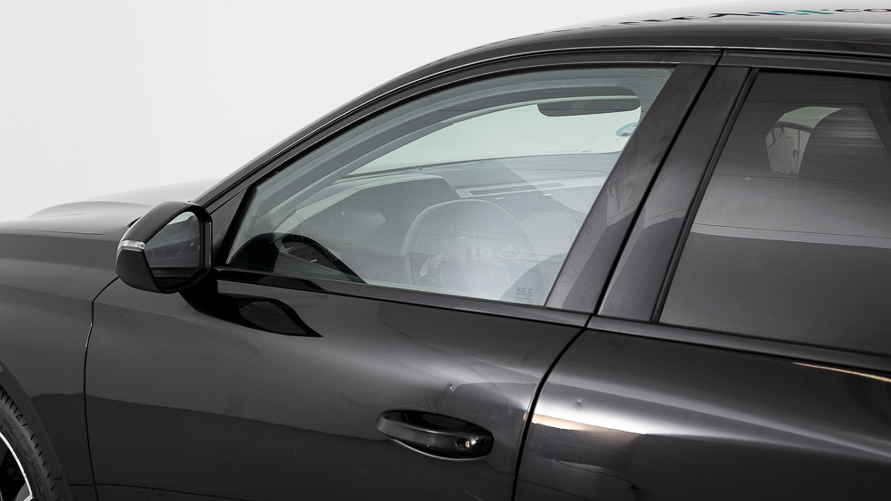 peugeot 308 allure 1.2 PURETECH 130 EAT 2023 negro perla nera 34